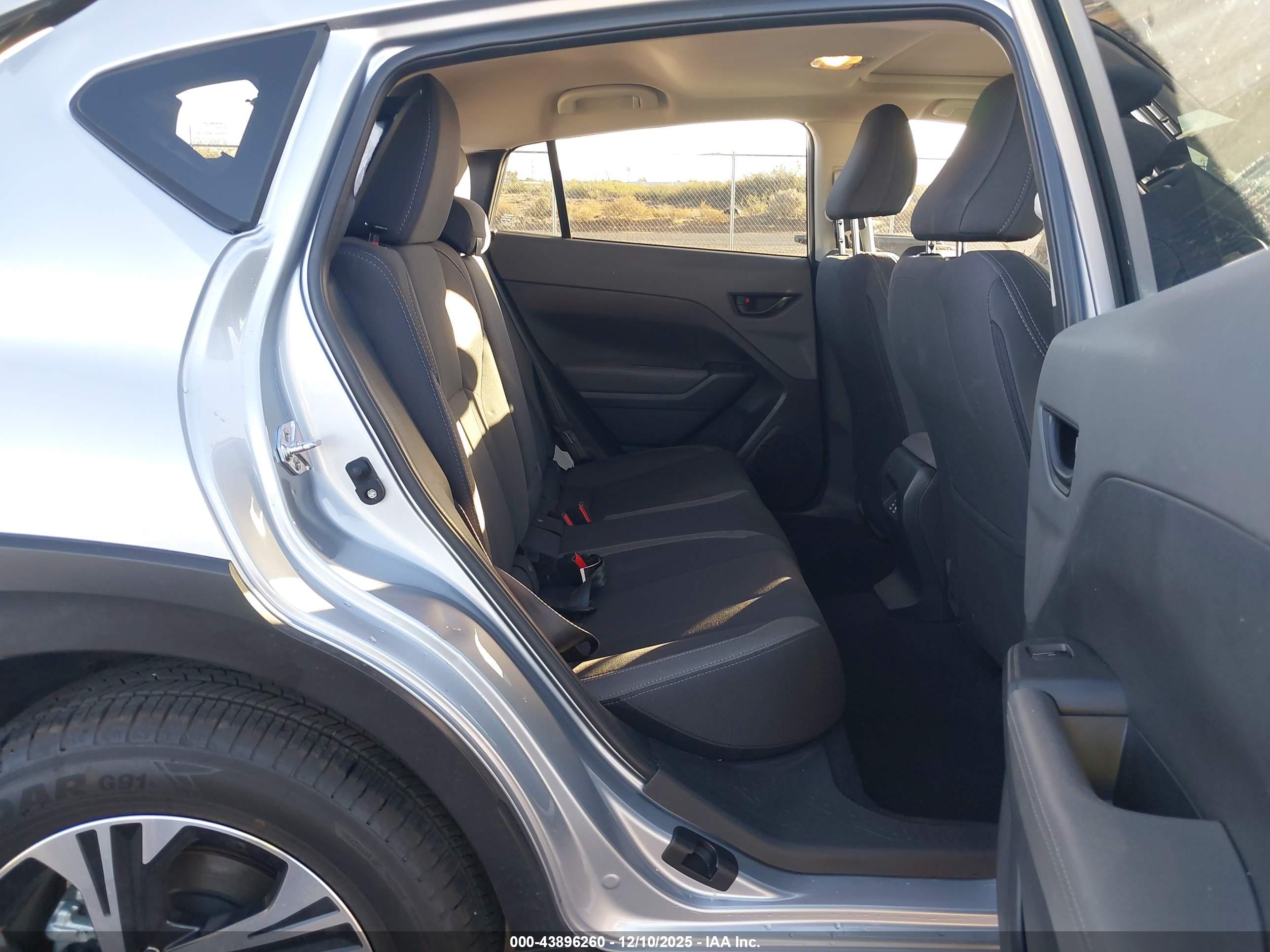 SUBARU CROSSTREK image 8