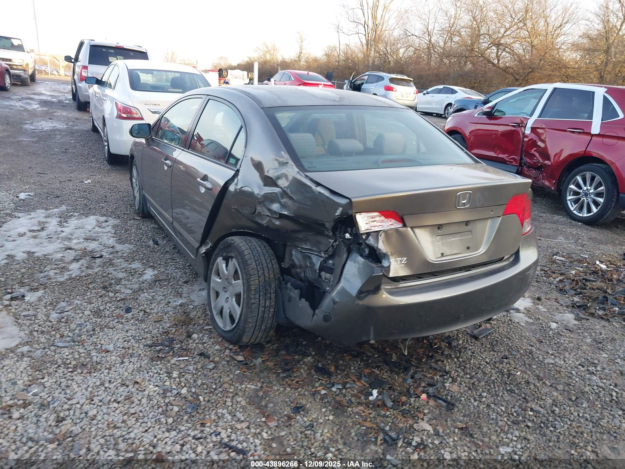 HONDA CIVIC image 3