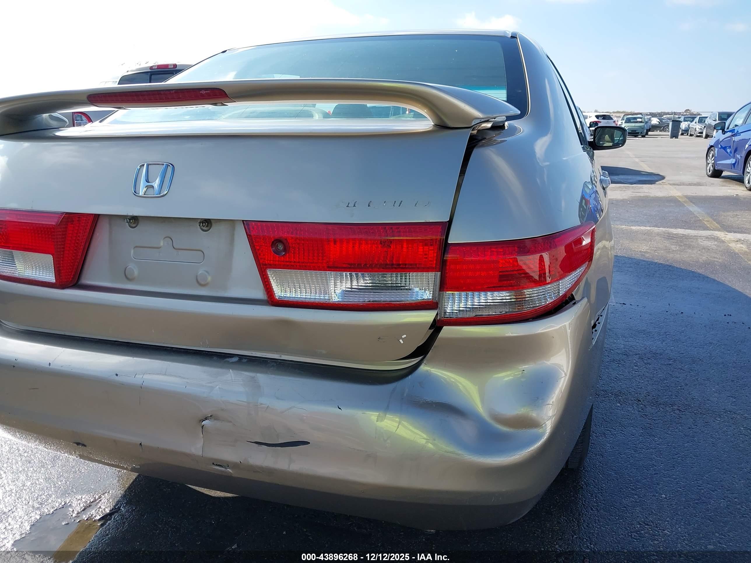 HONDA ACCORD image 6