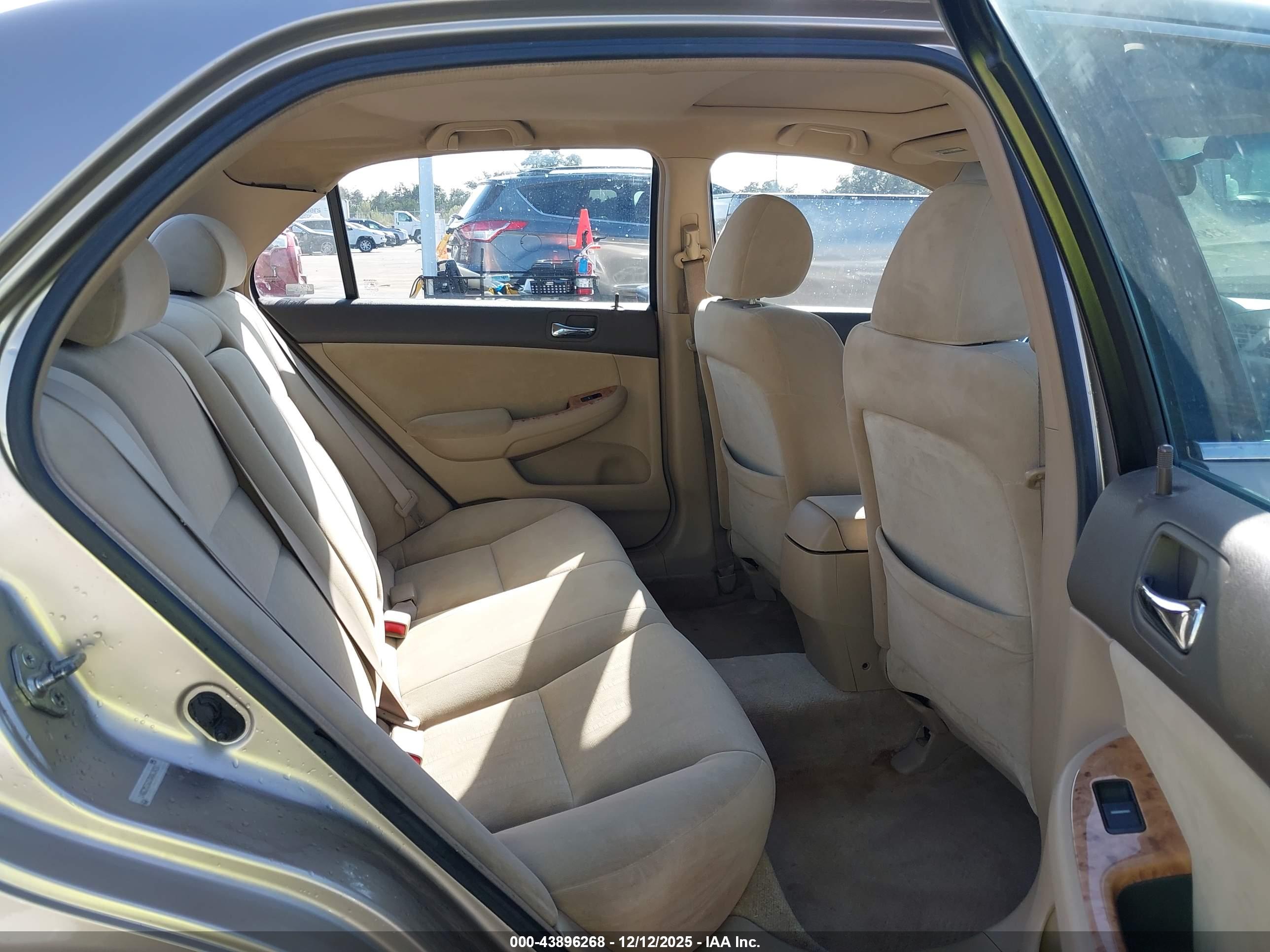 HONDA ACCORD image 8