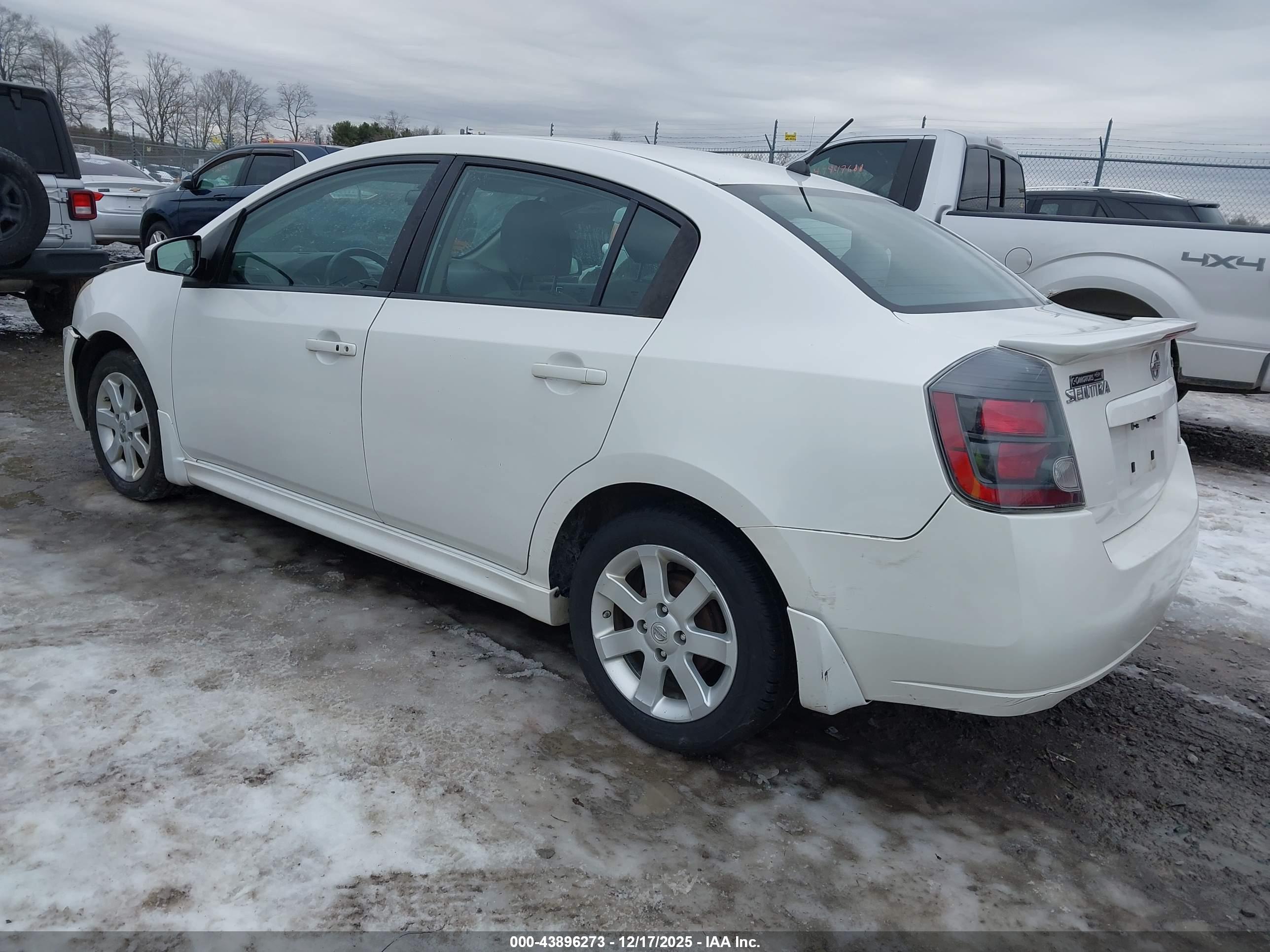 NISSAN SENTRA image 3
