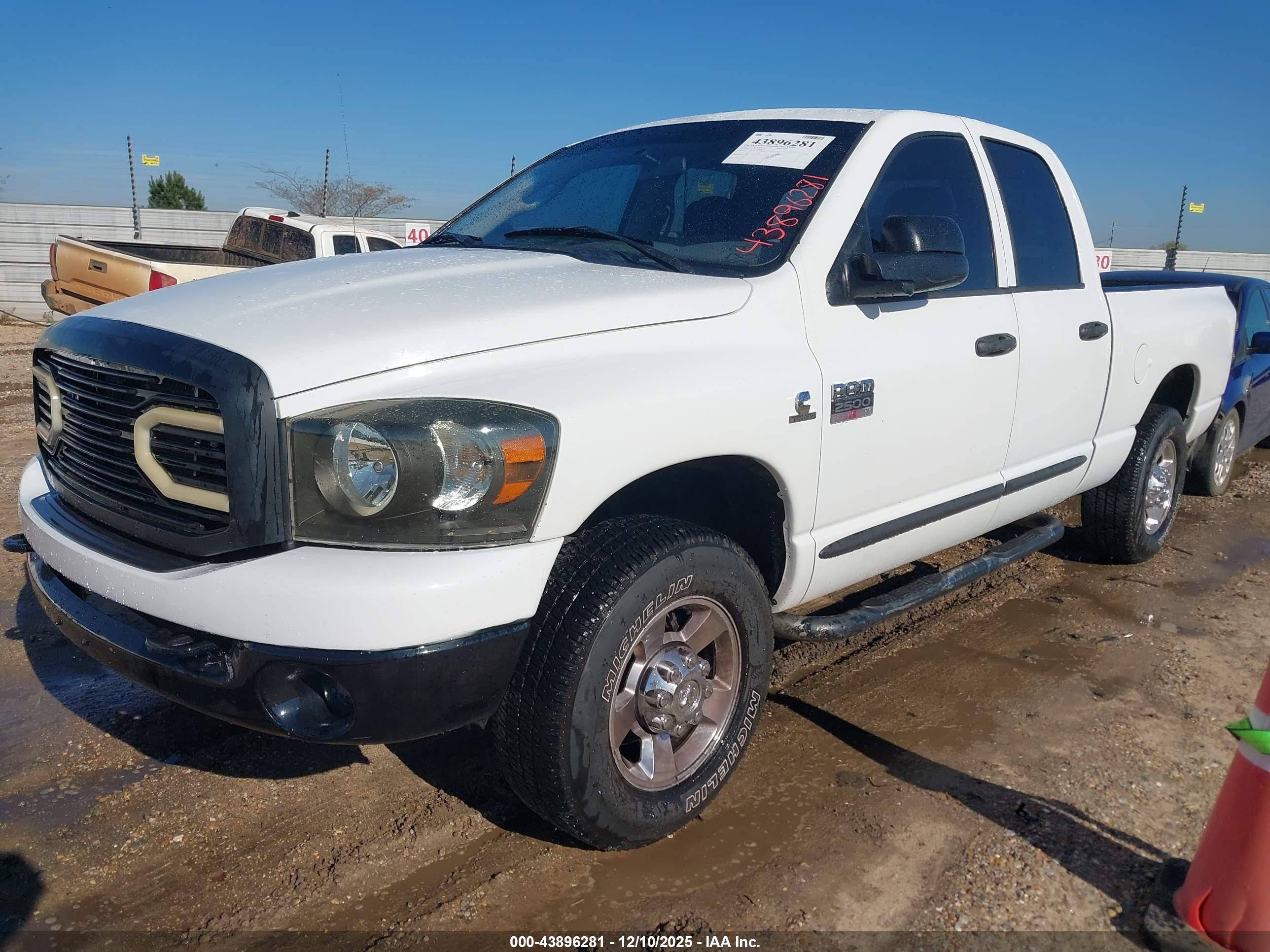 DODGE RAM image 2