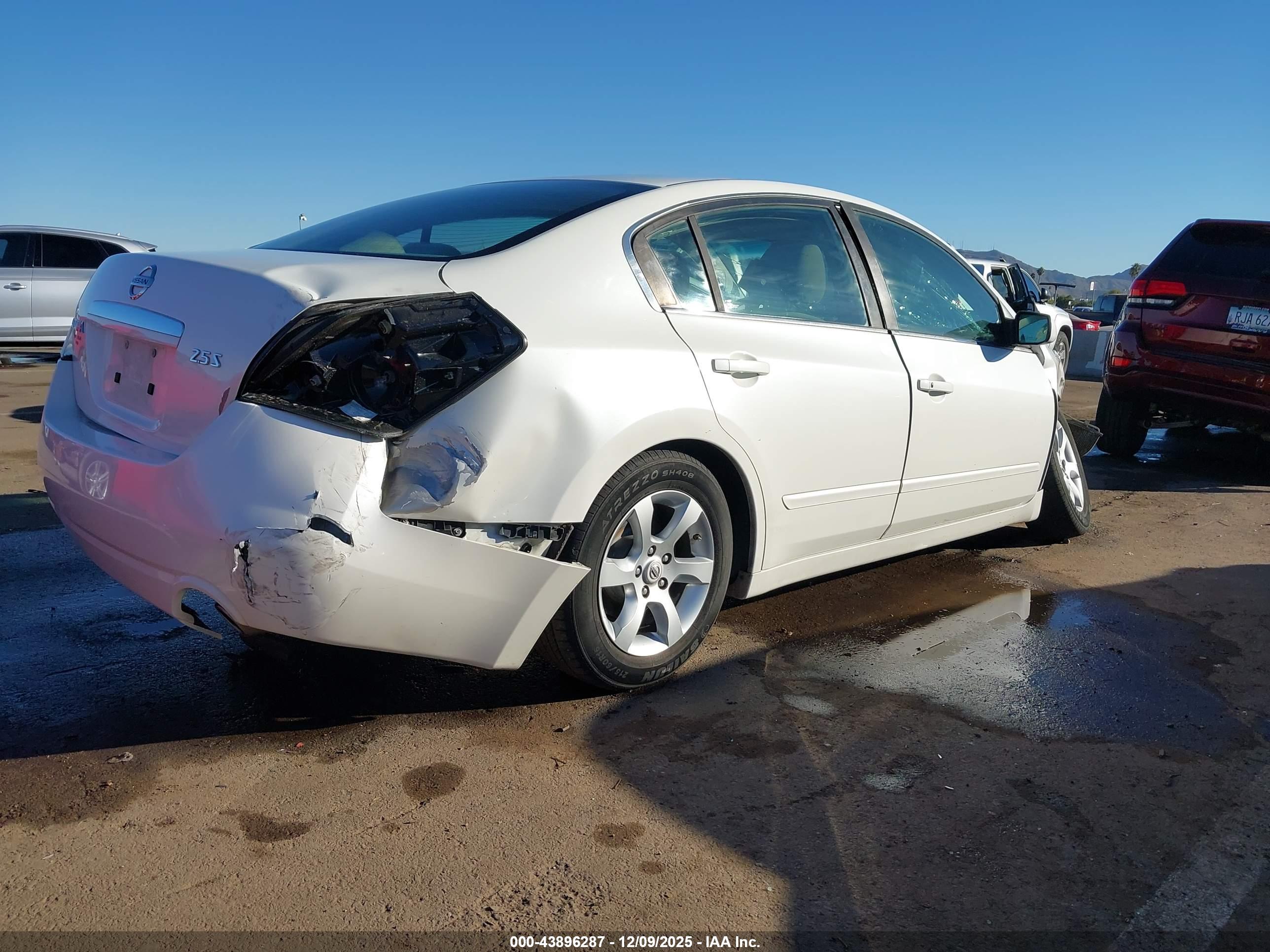 NISSAN ALTIMA image 4
