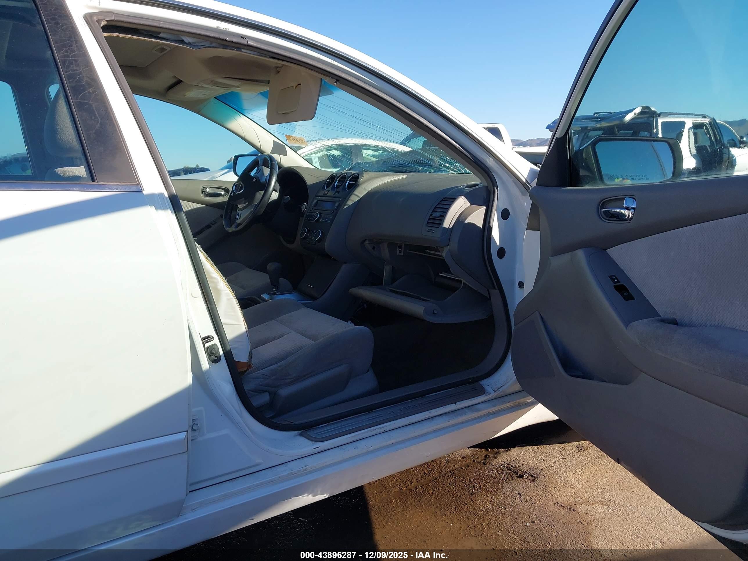 NISSAN ALTIMA image 5