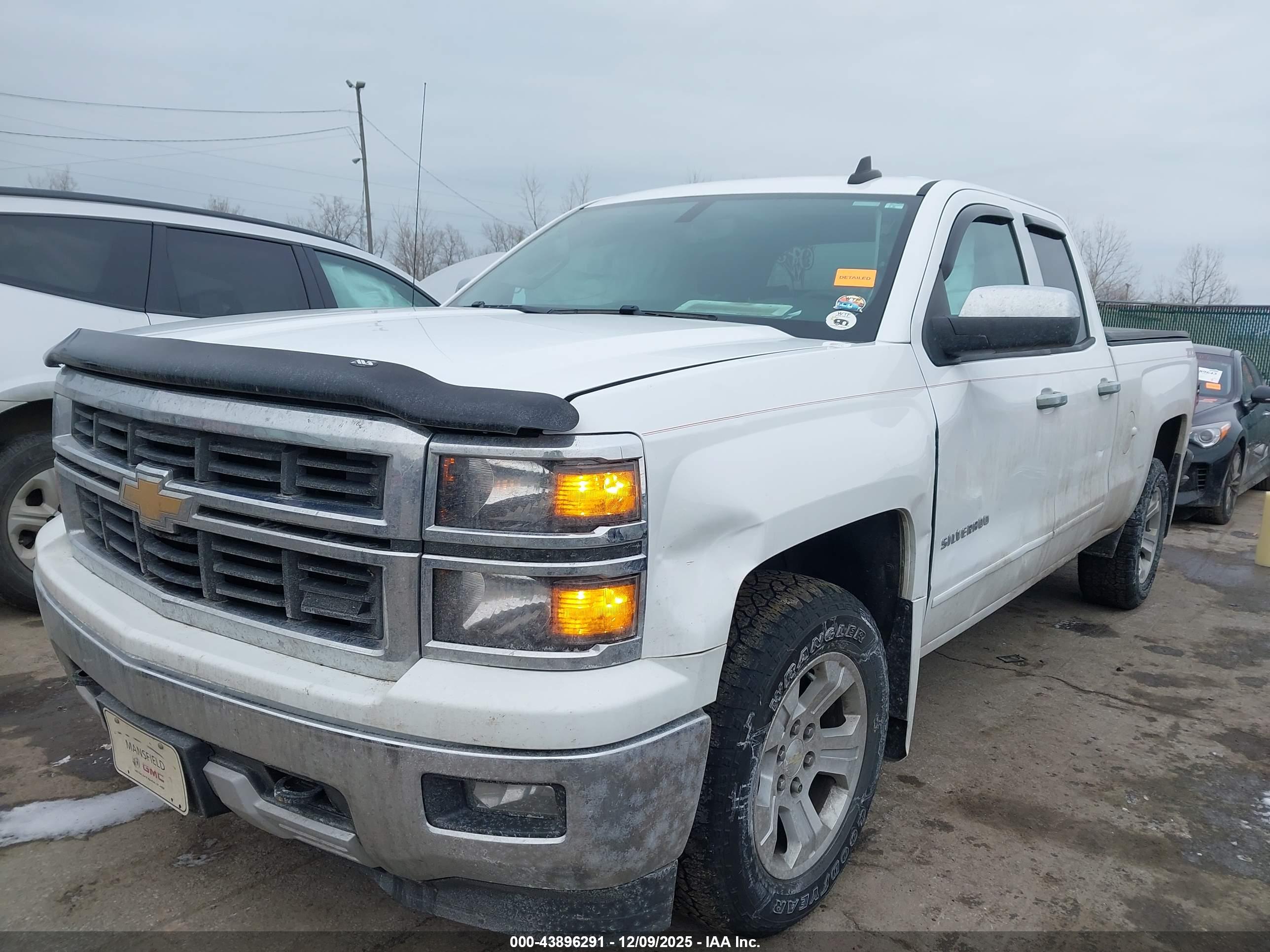 CHEVROLET SILVERADO image 2