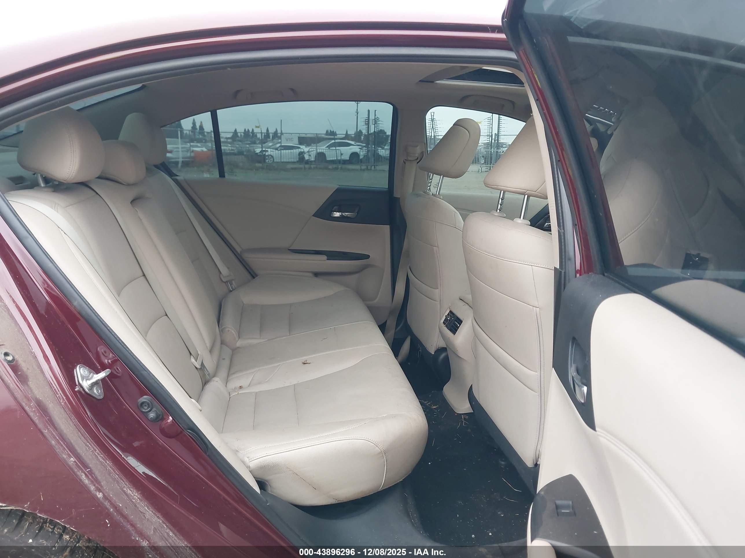 HONDA ACCORD image 8