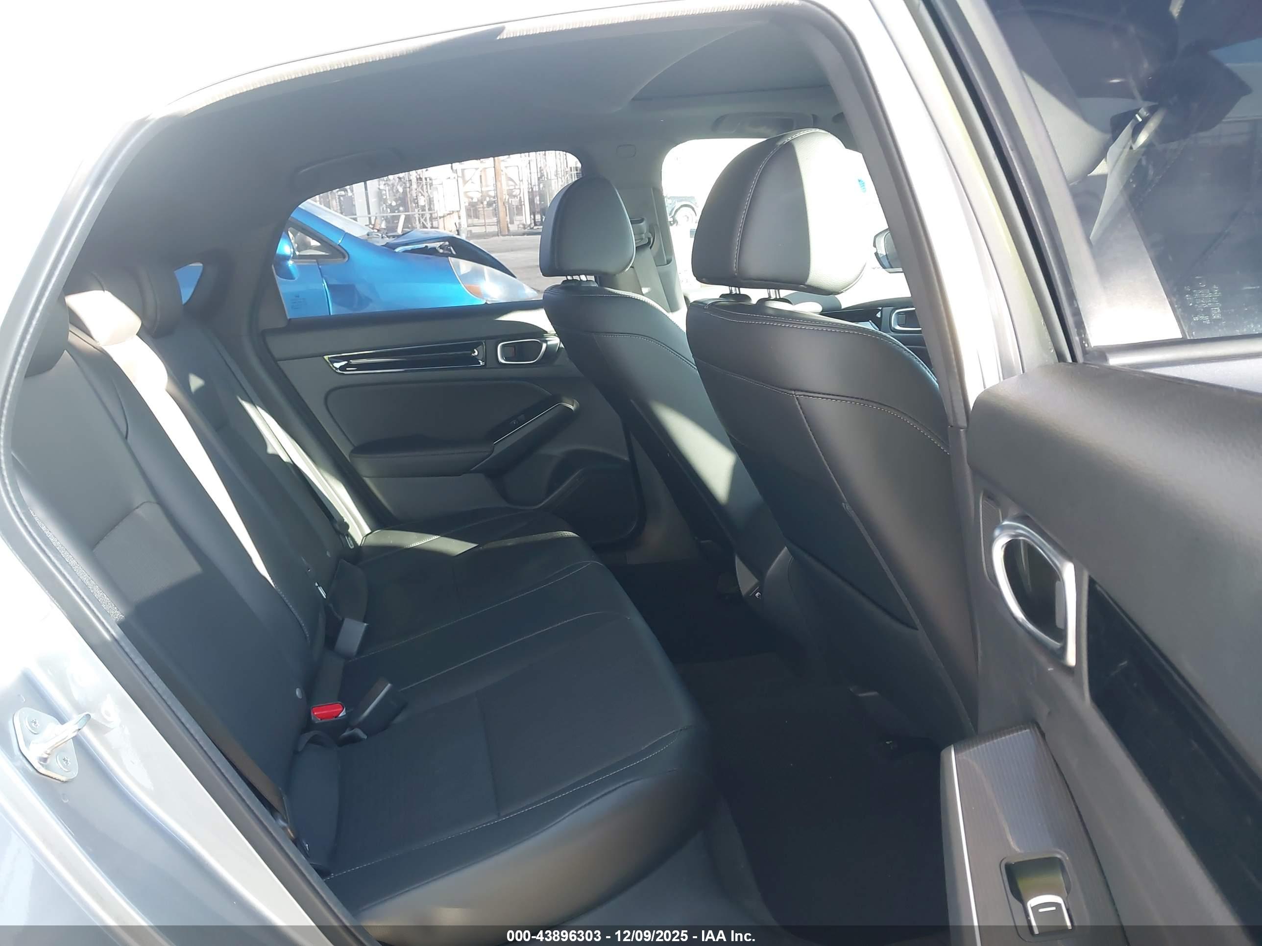 HONDA CIVIC image 8