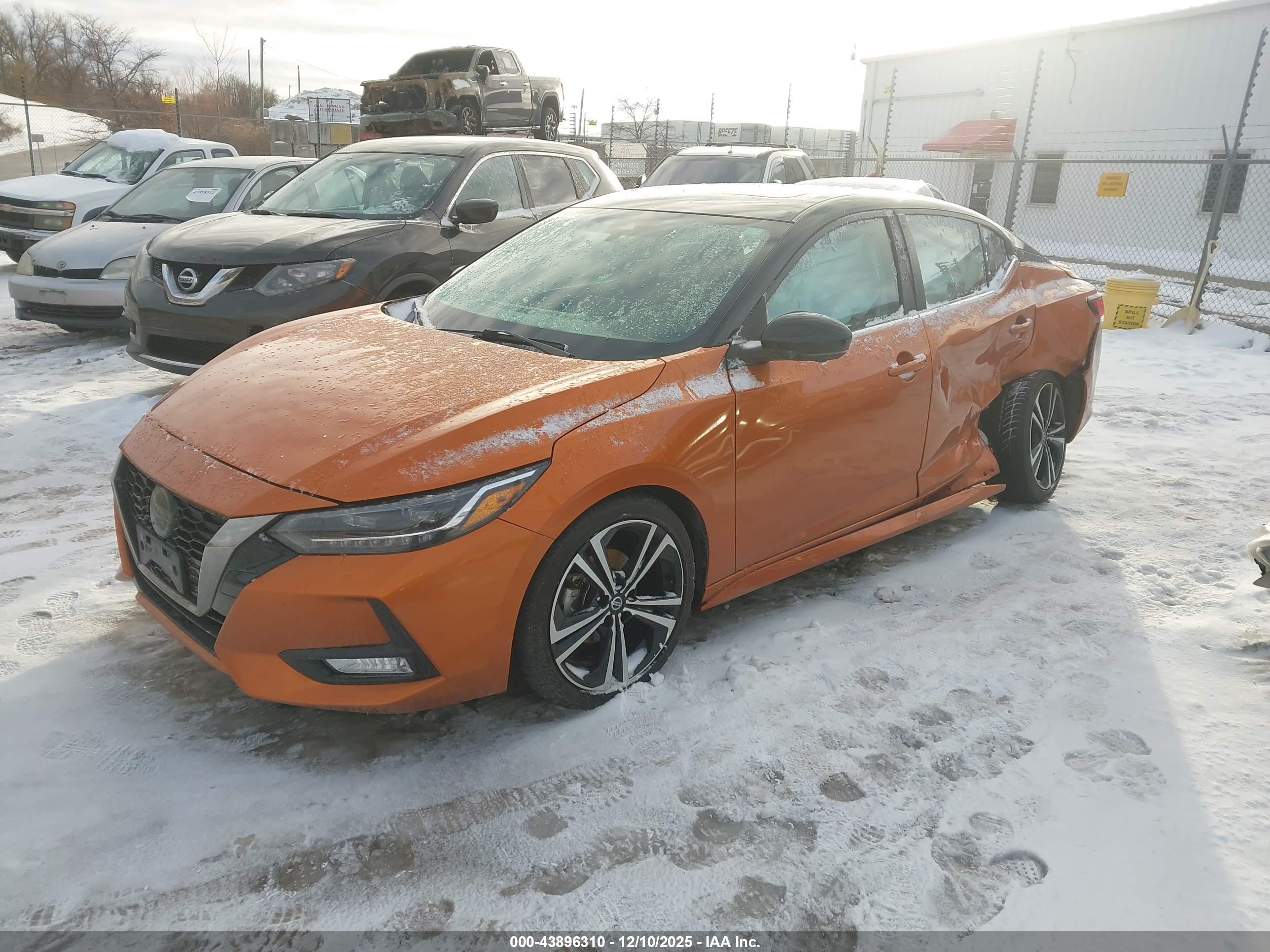 NISSAN SENTRA image 2