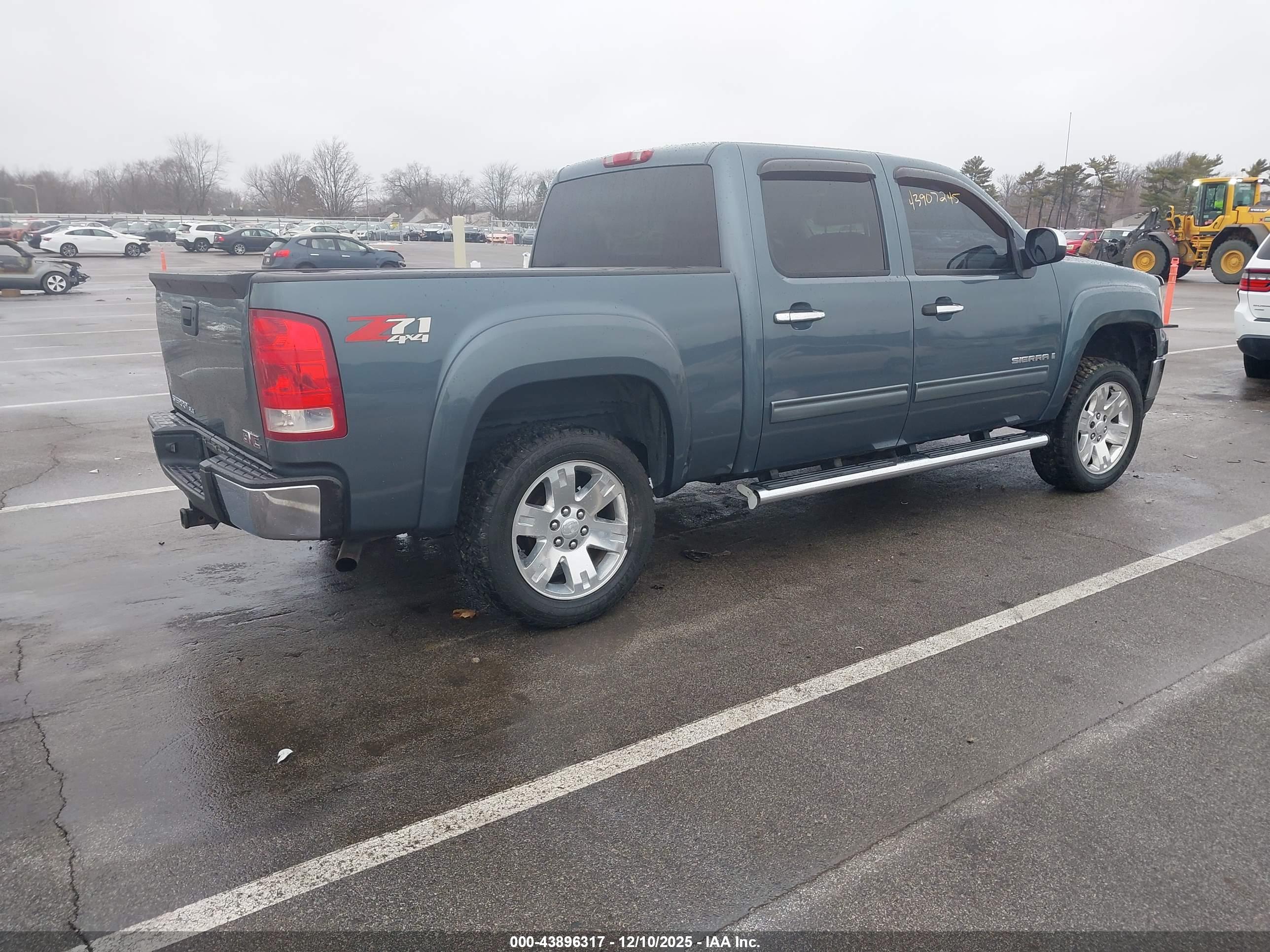 GMC SIERRA image 4