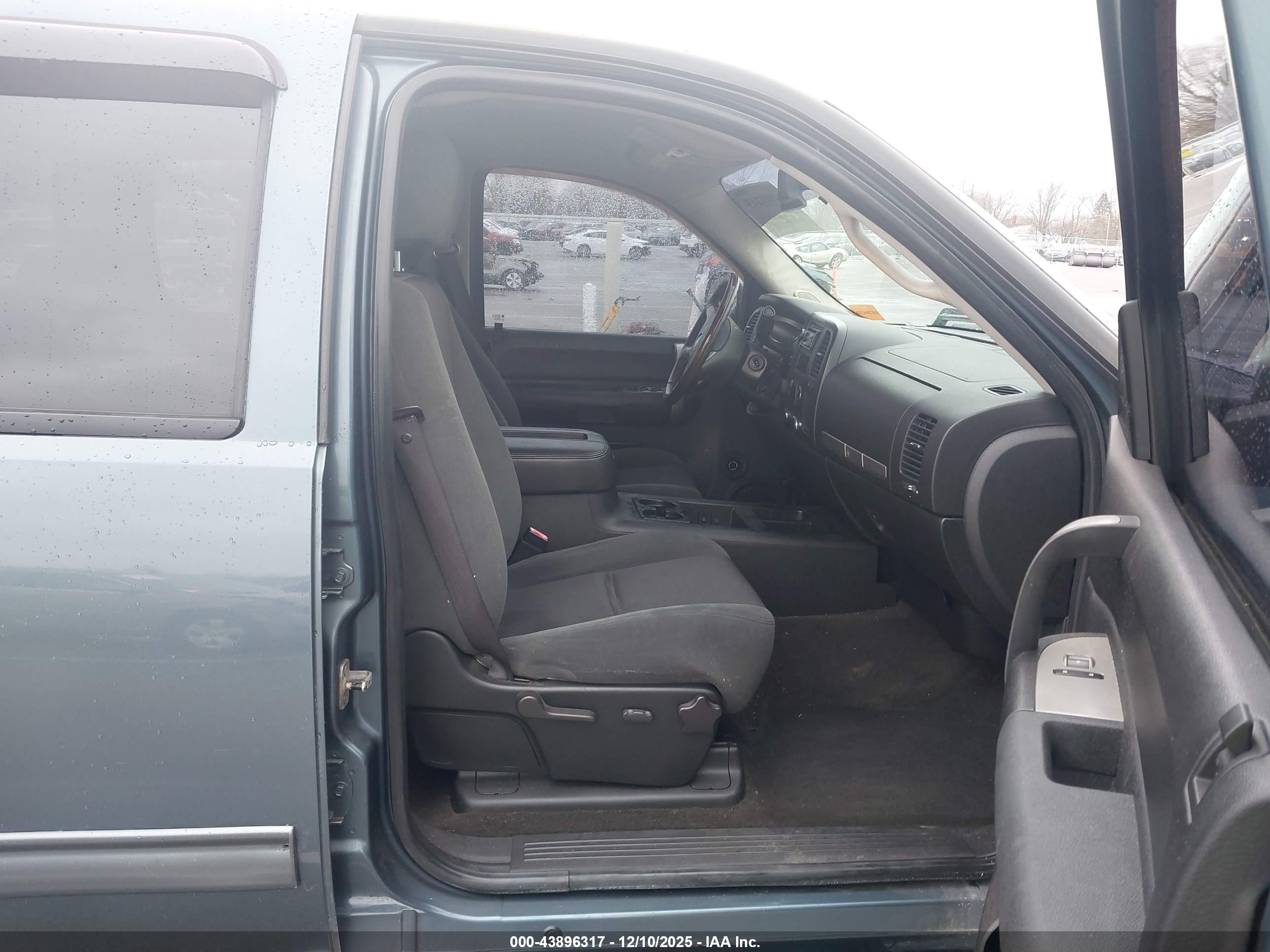 GMC SIERRA image 5