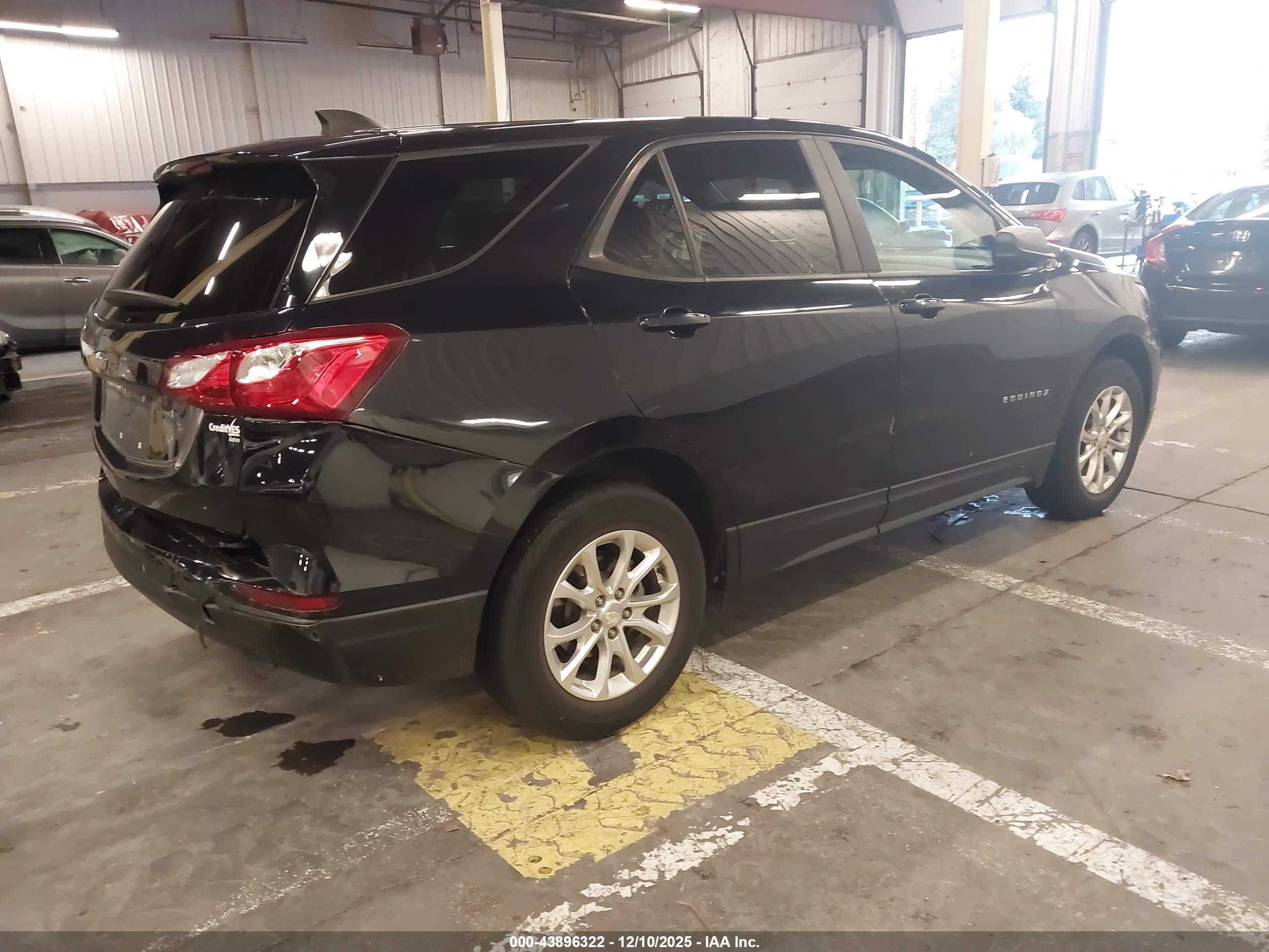 CHEVROLET EQUINOX image 4