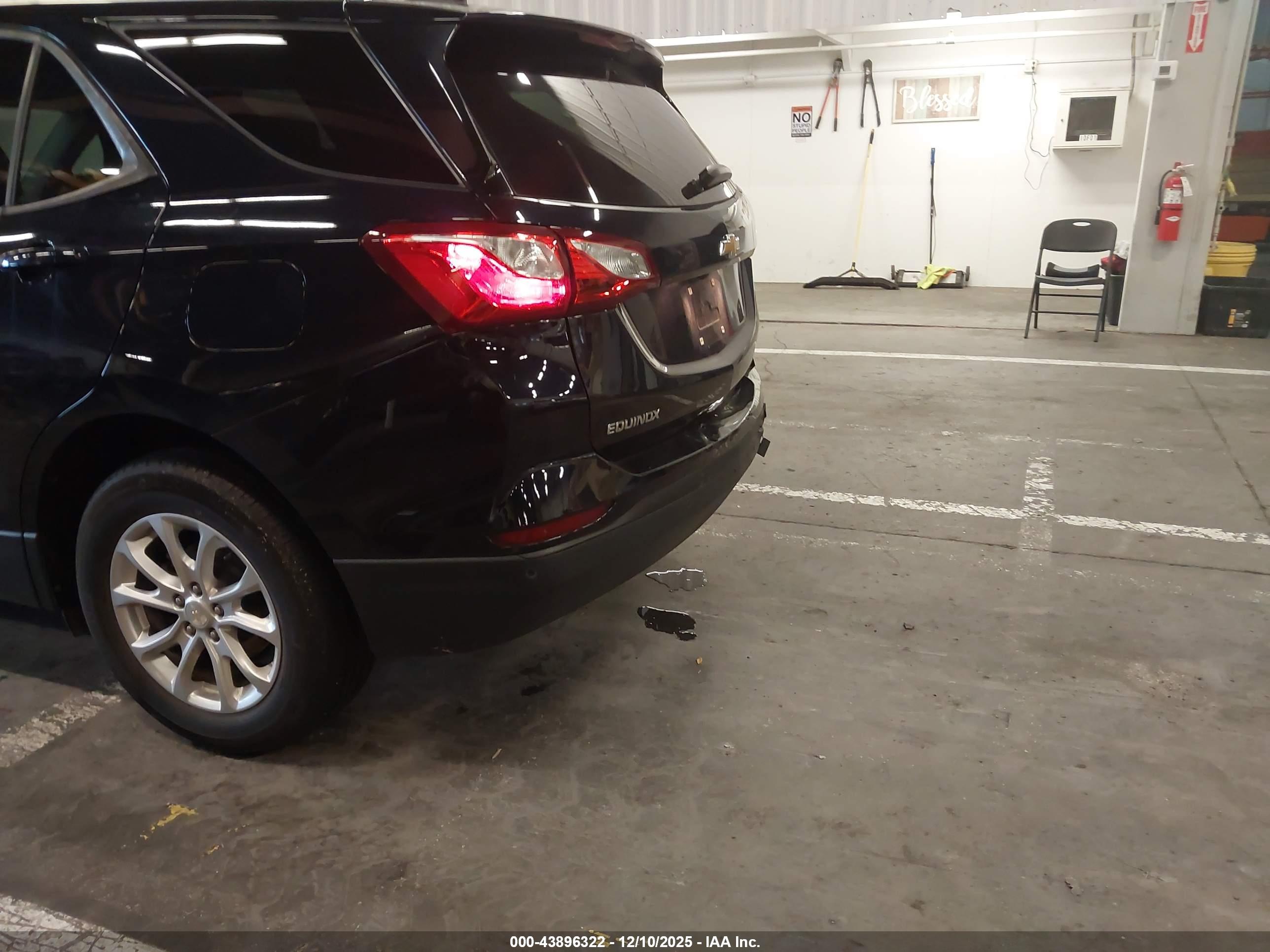 CHEVROLET EQUINOX image 6