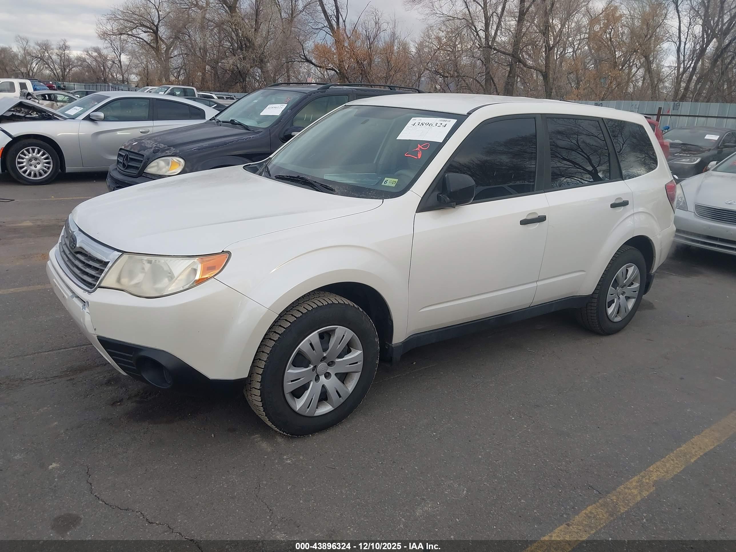 SUBARU FORESTER image 2