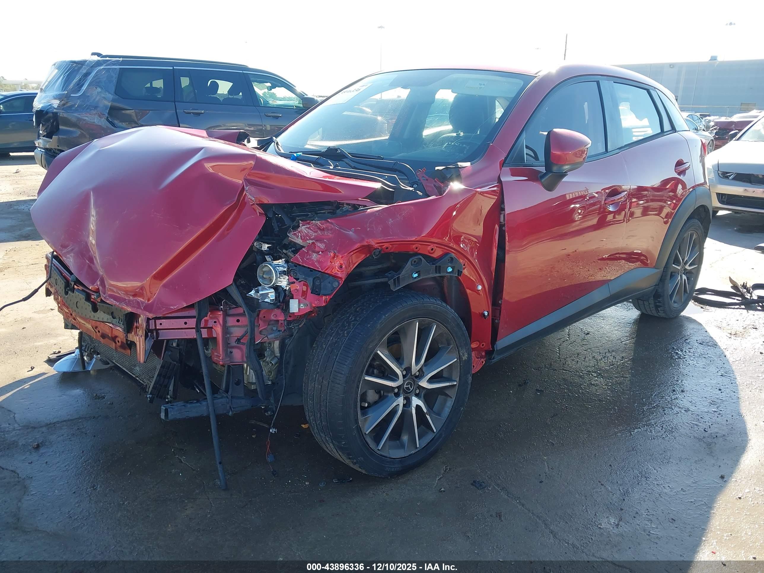 MAZDA CX-3 image 2