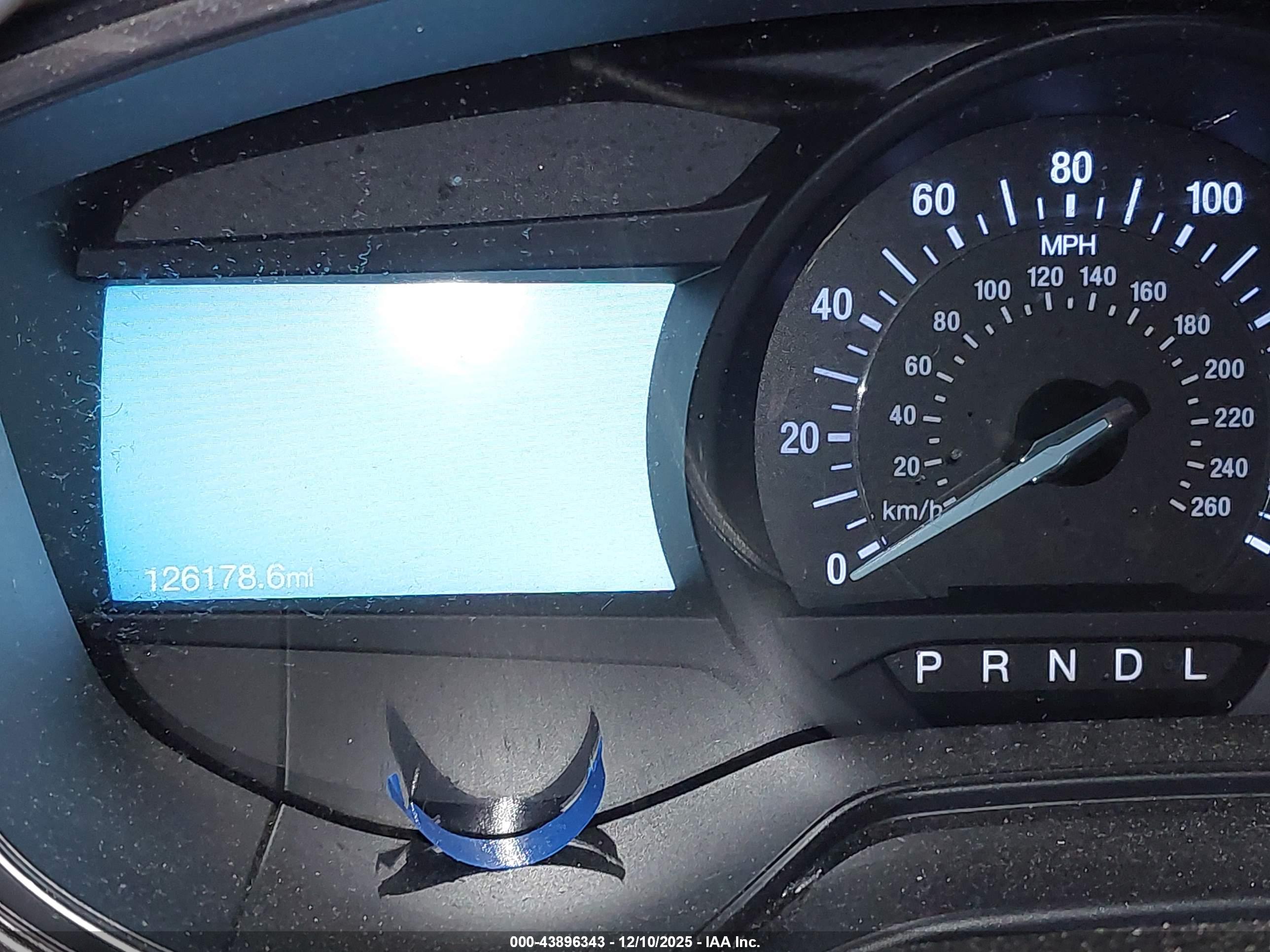 FORD FUSION image 7
