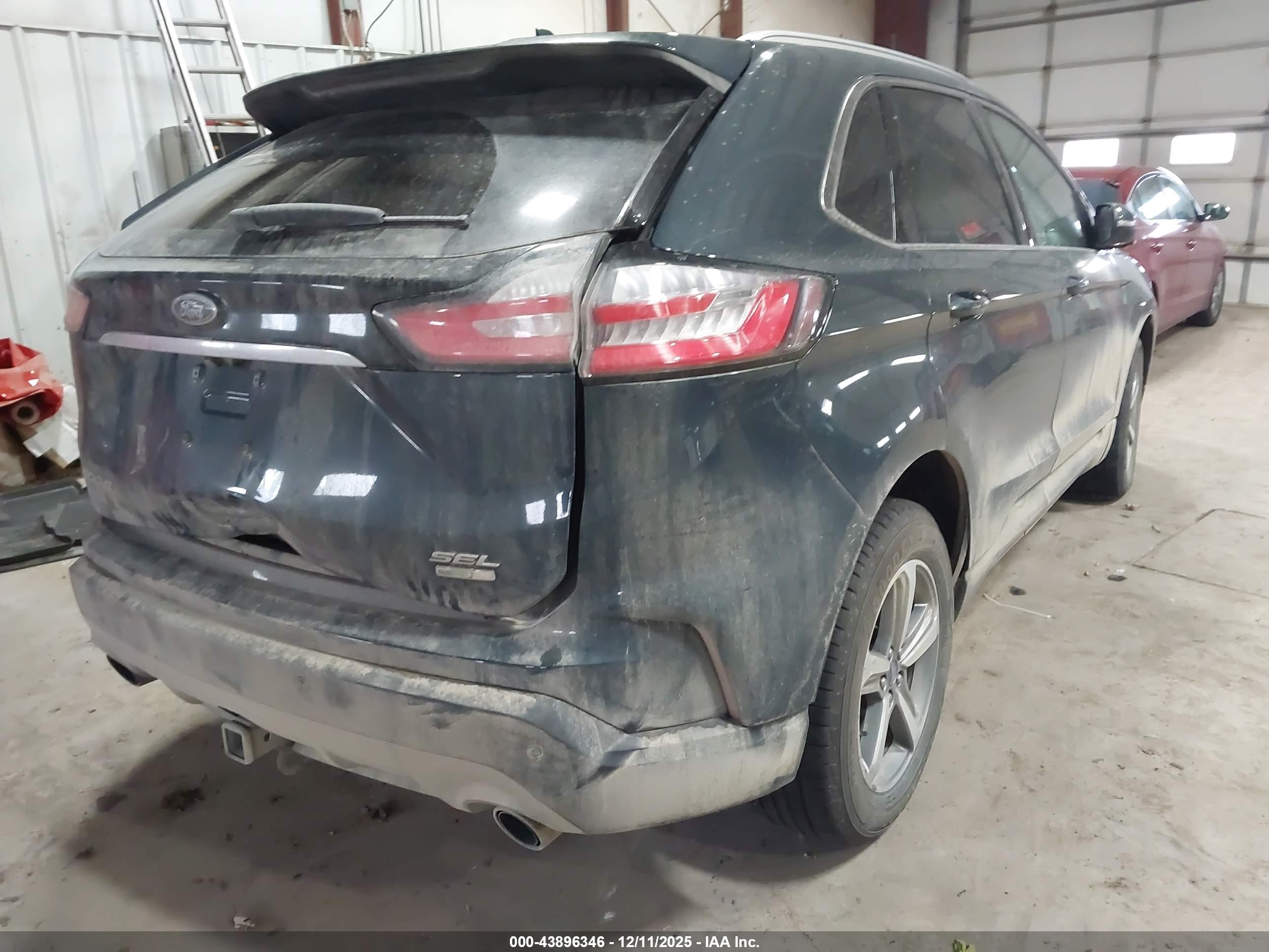 FORD EDGE image 4