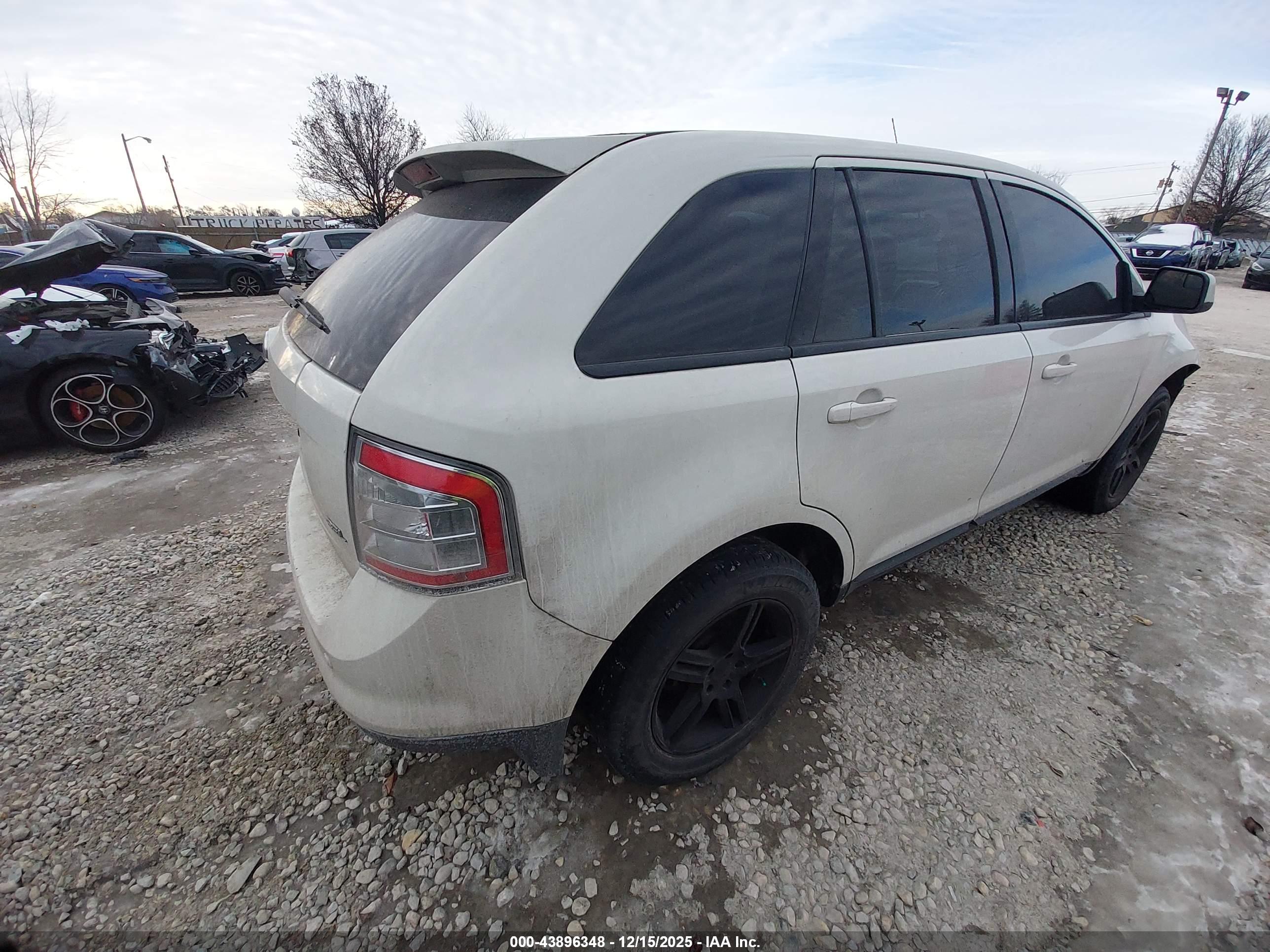 FORD EDGE image 4