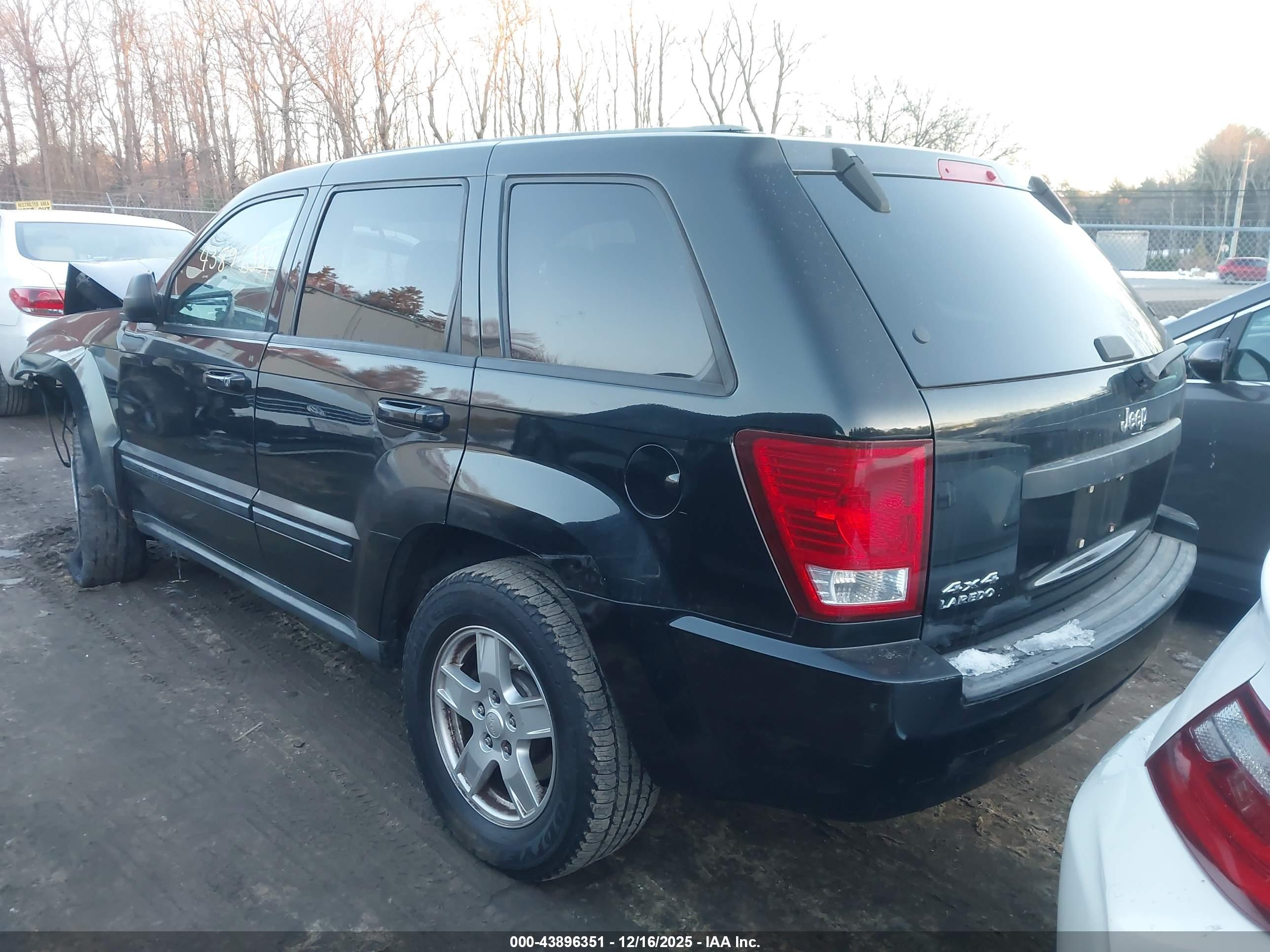 JEEP GRAND image 3