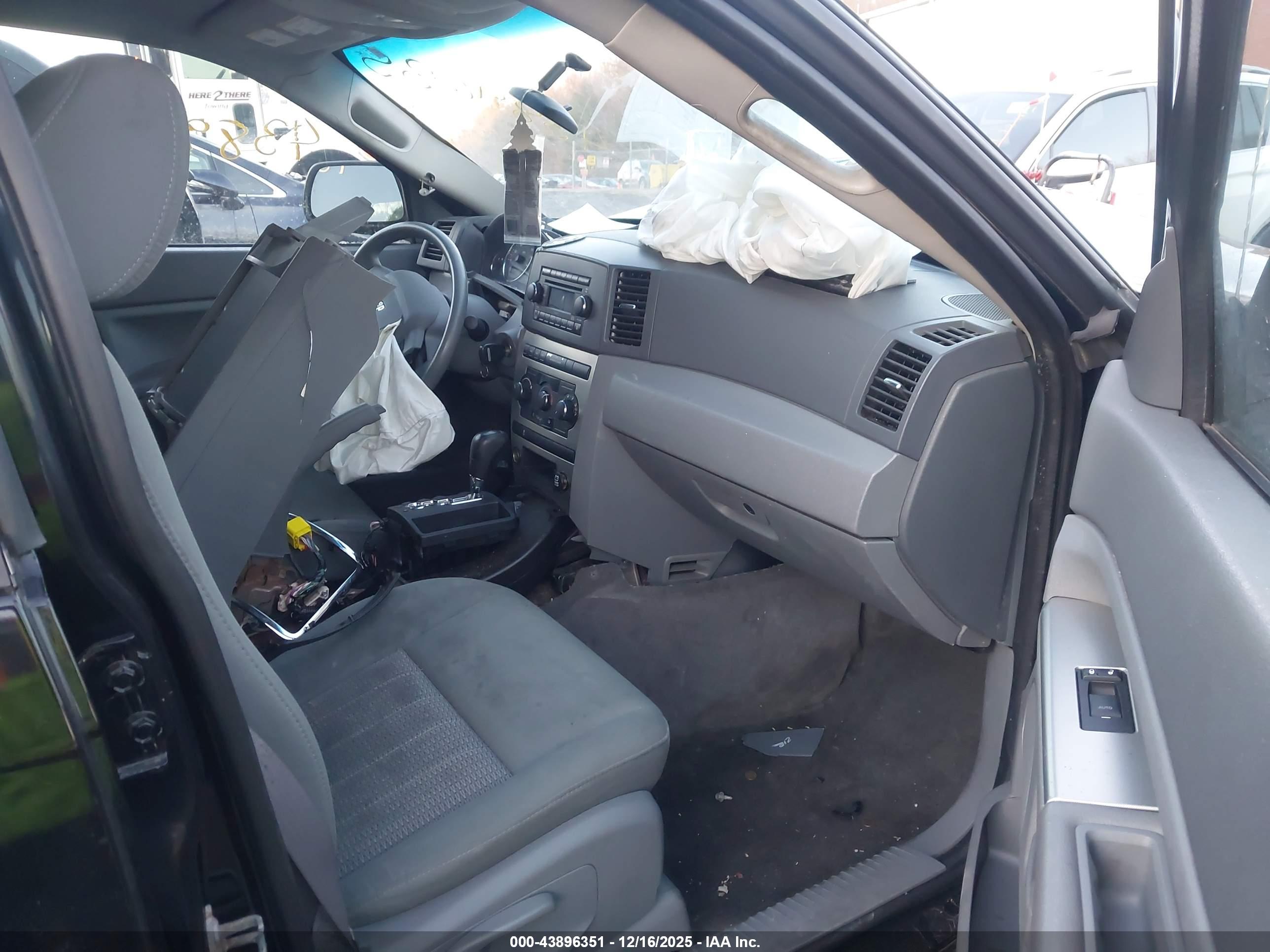 JEEP GRAND image 5
