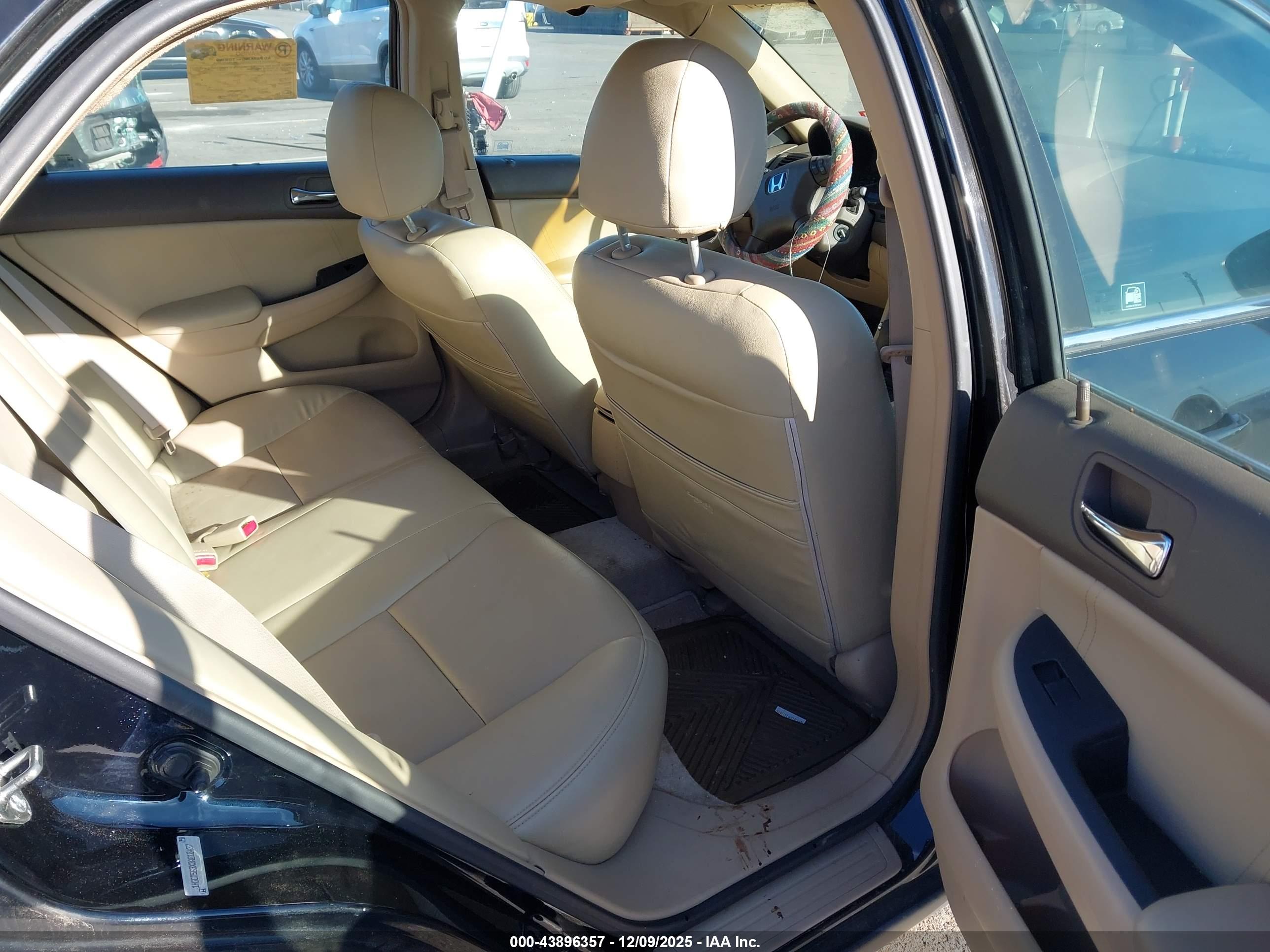 HONDA ACCORD image 8