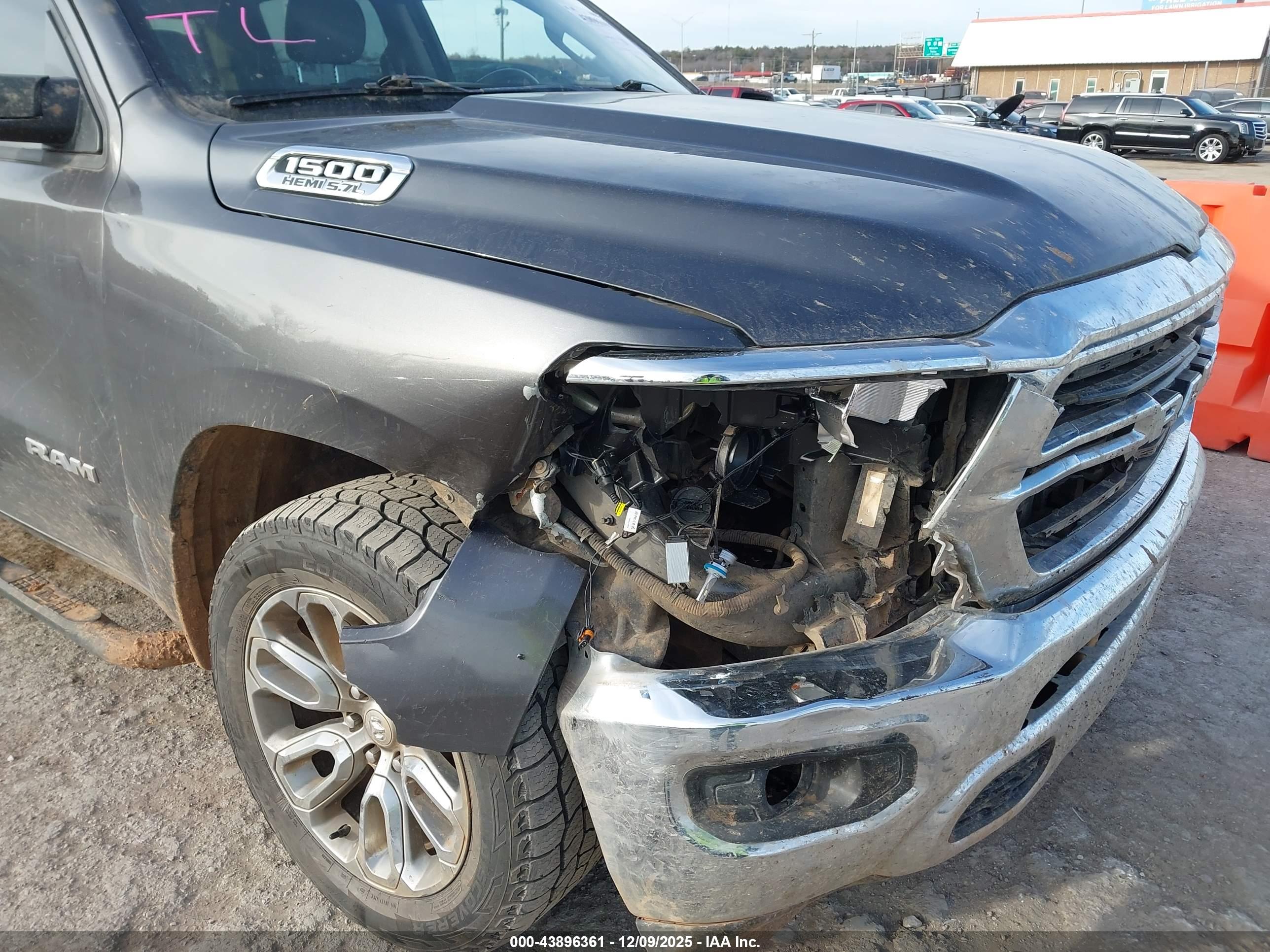 RAM 1500 image 6