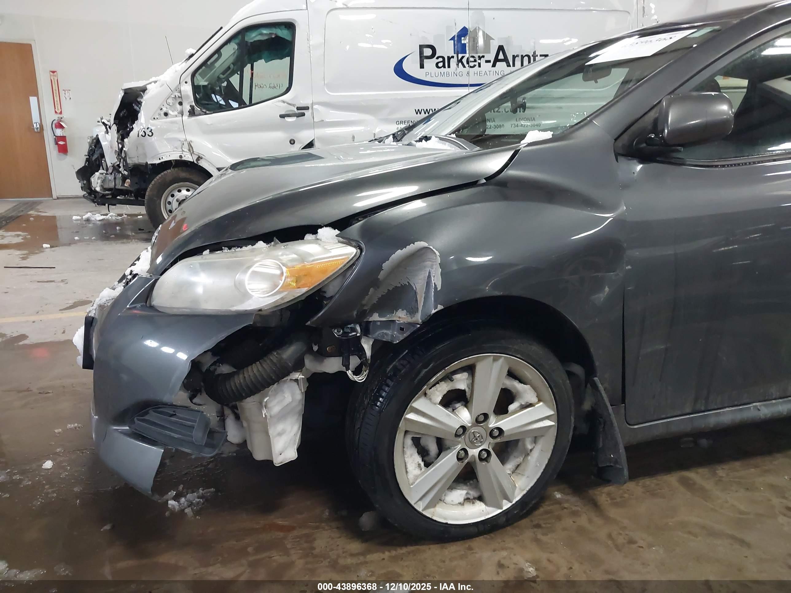 TOYOTA MATRIX image 6