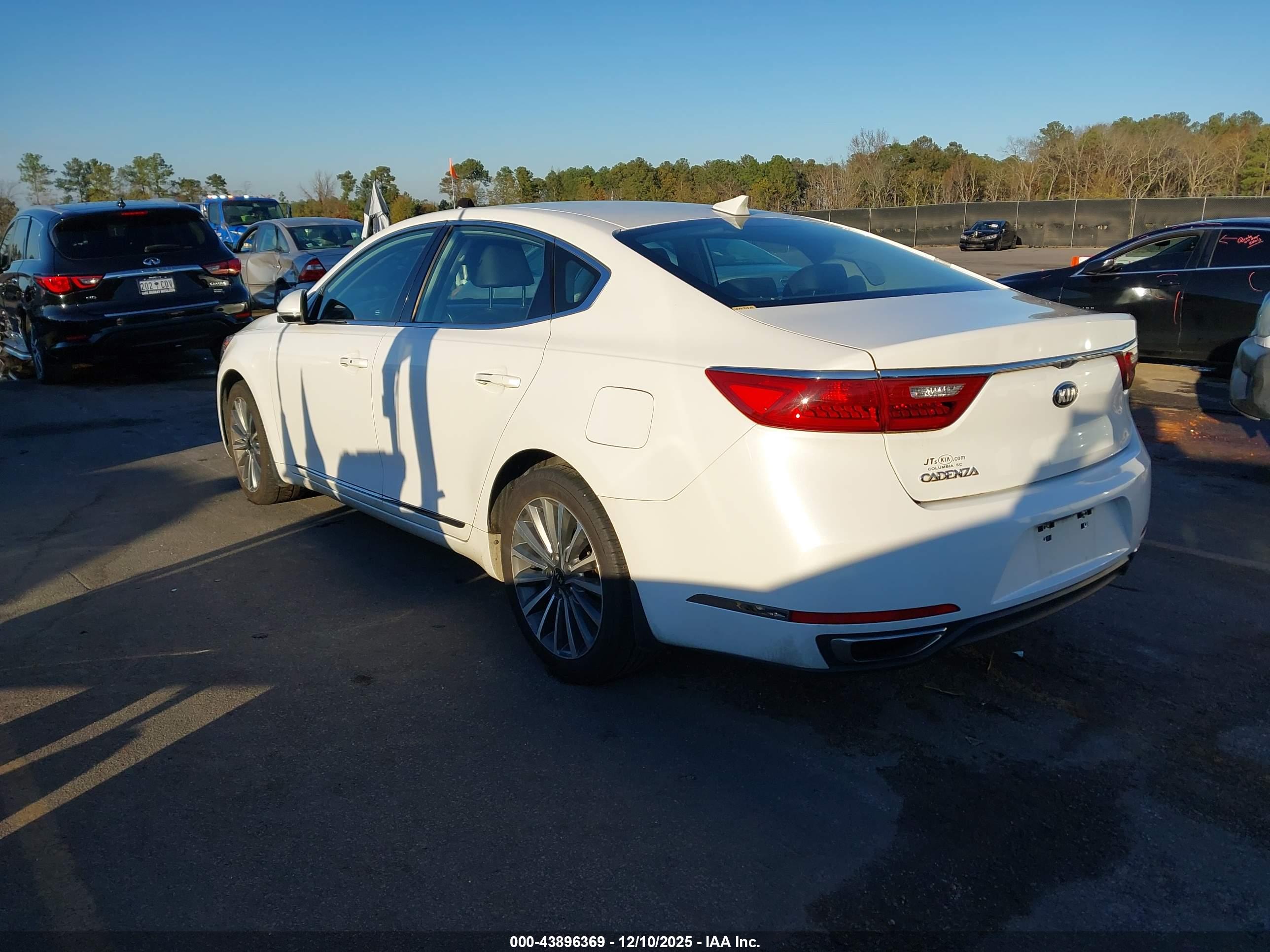 KIA CADENZA image 3