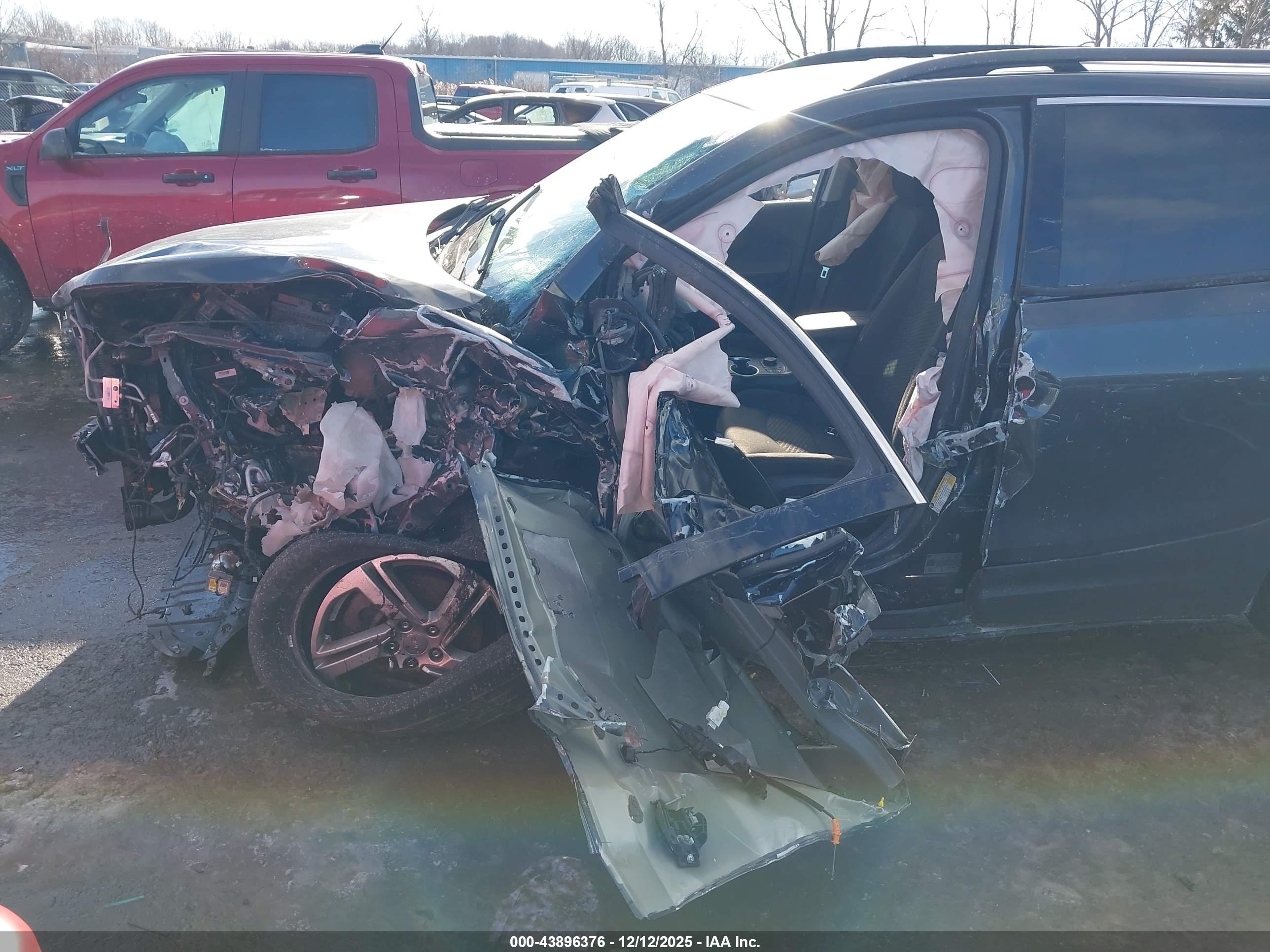 GMC TERRAIN image 6