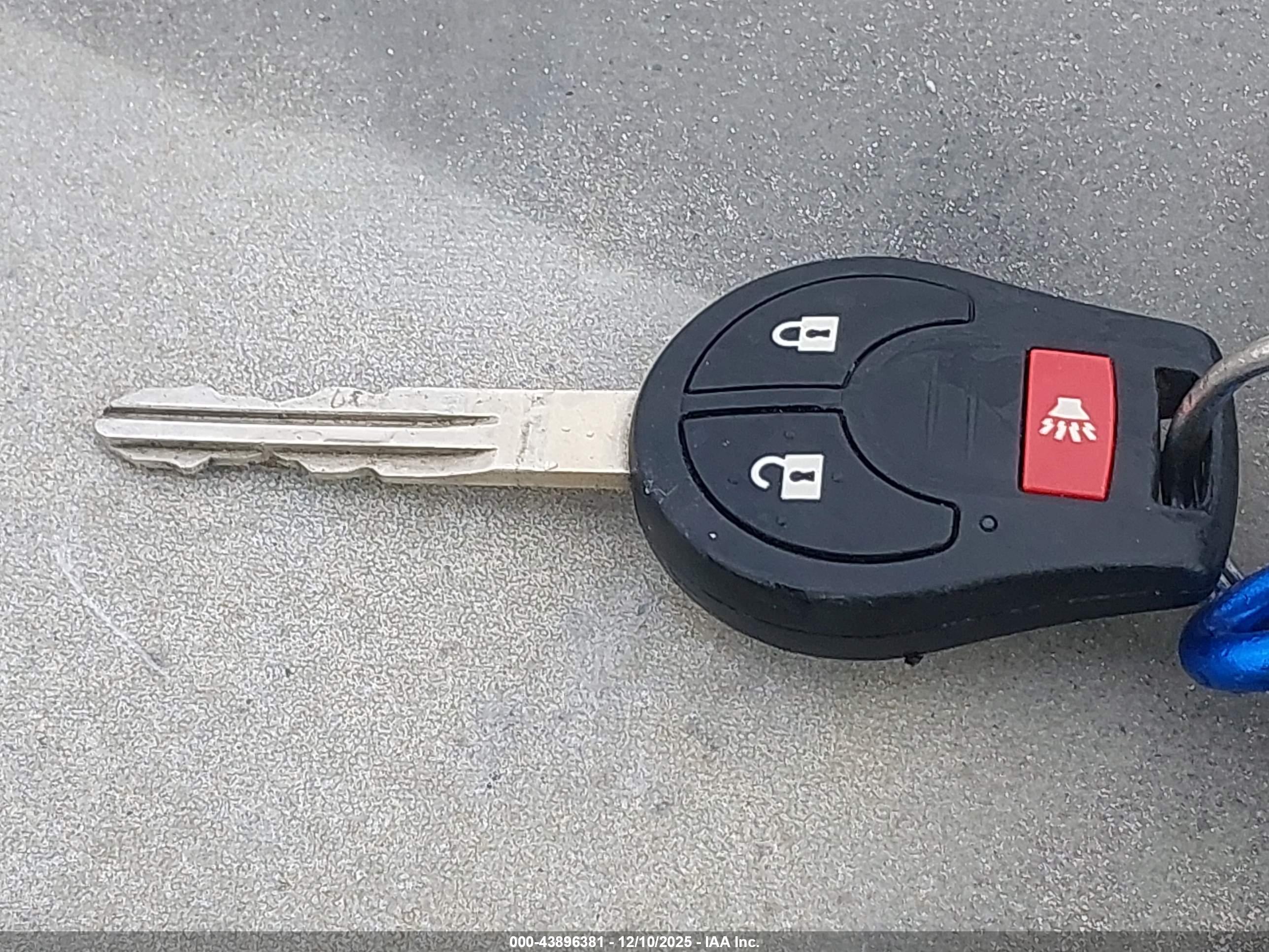NISSAN ROGUE image 11