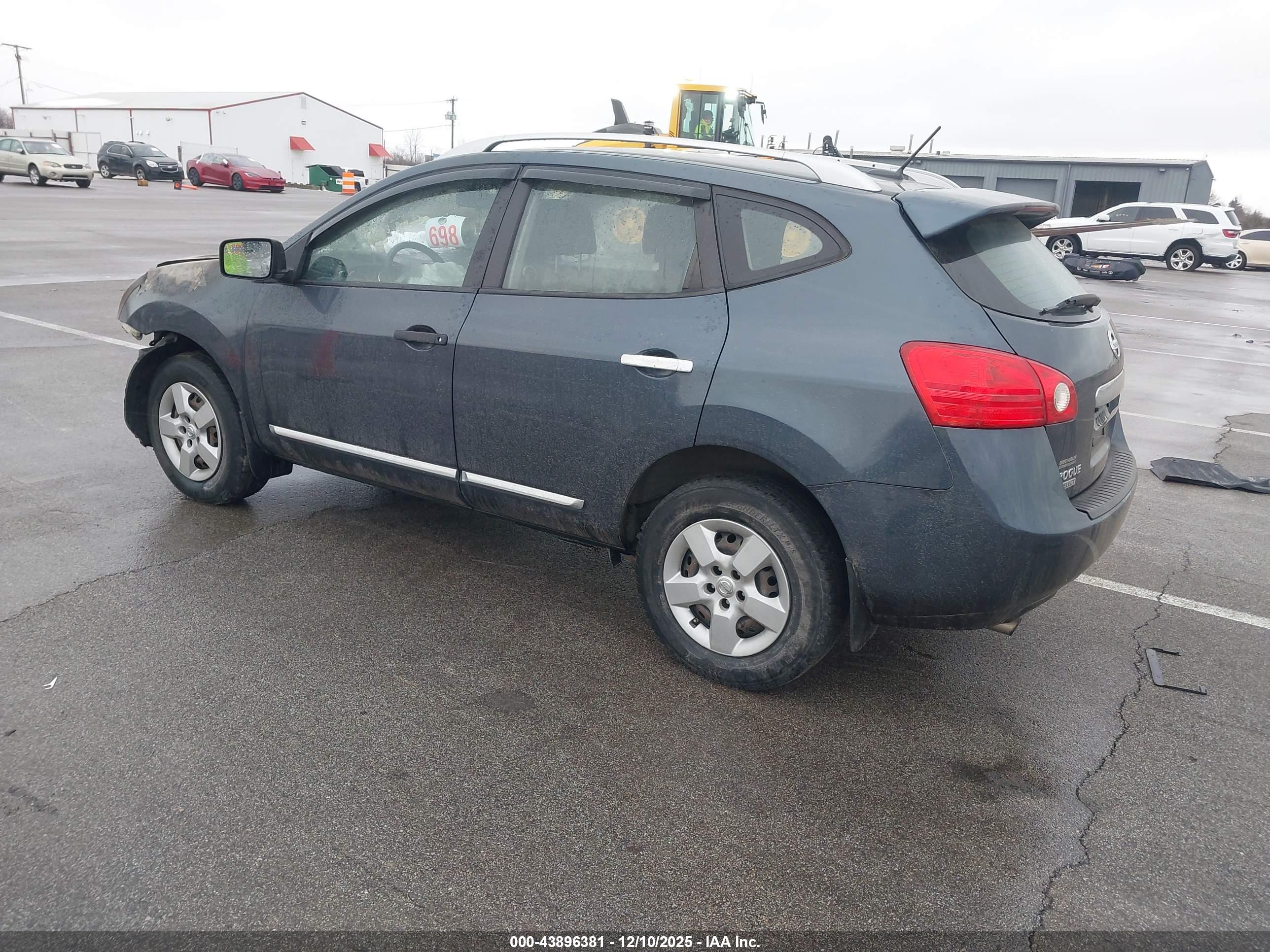 NISSAN ROGUE image 3