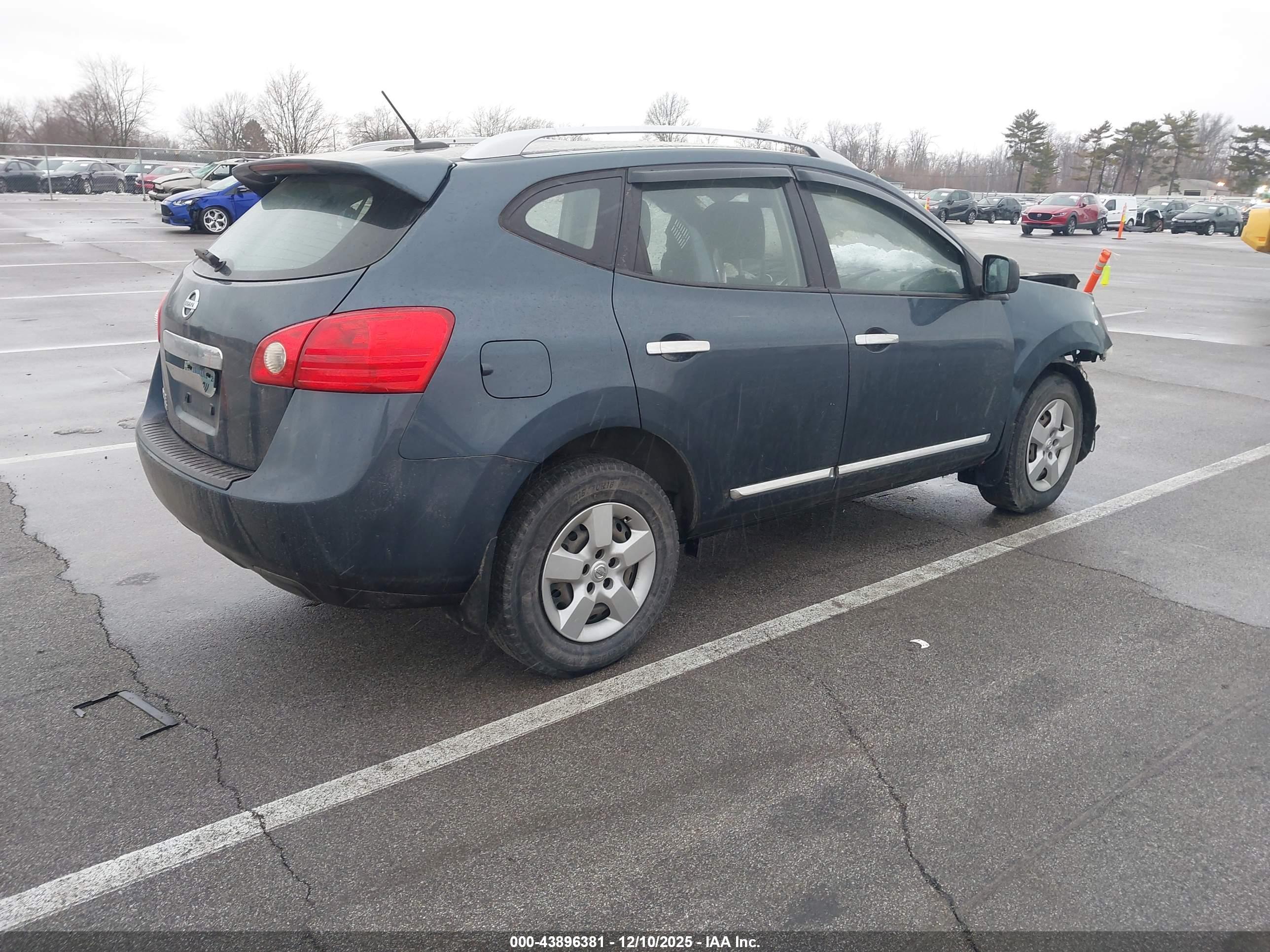 NISSAN ROGUE image 4