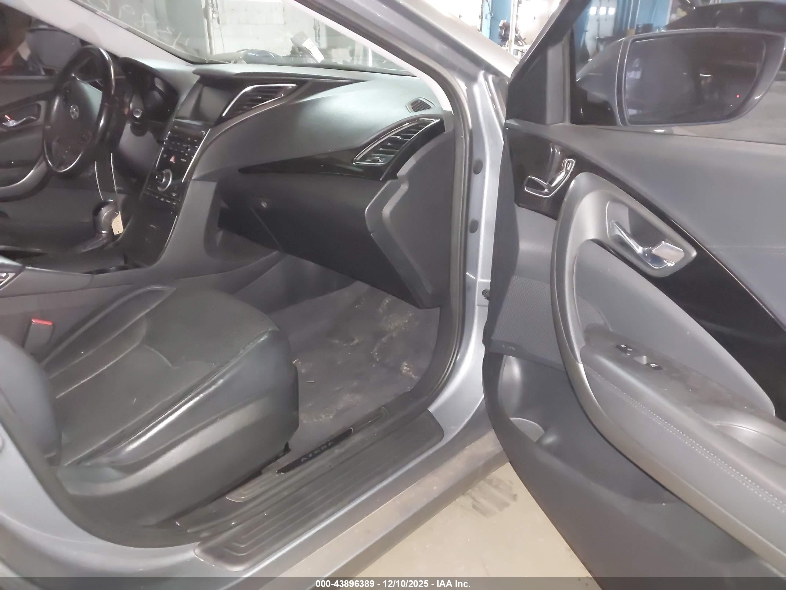 HYUNDAI AZERA image 5