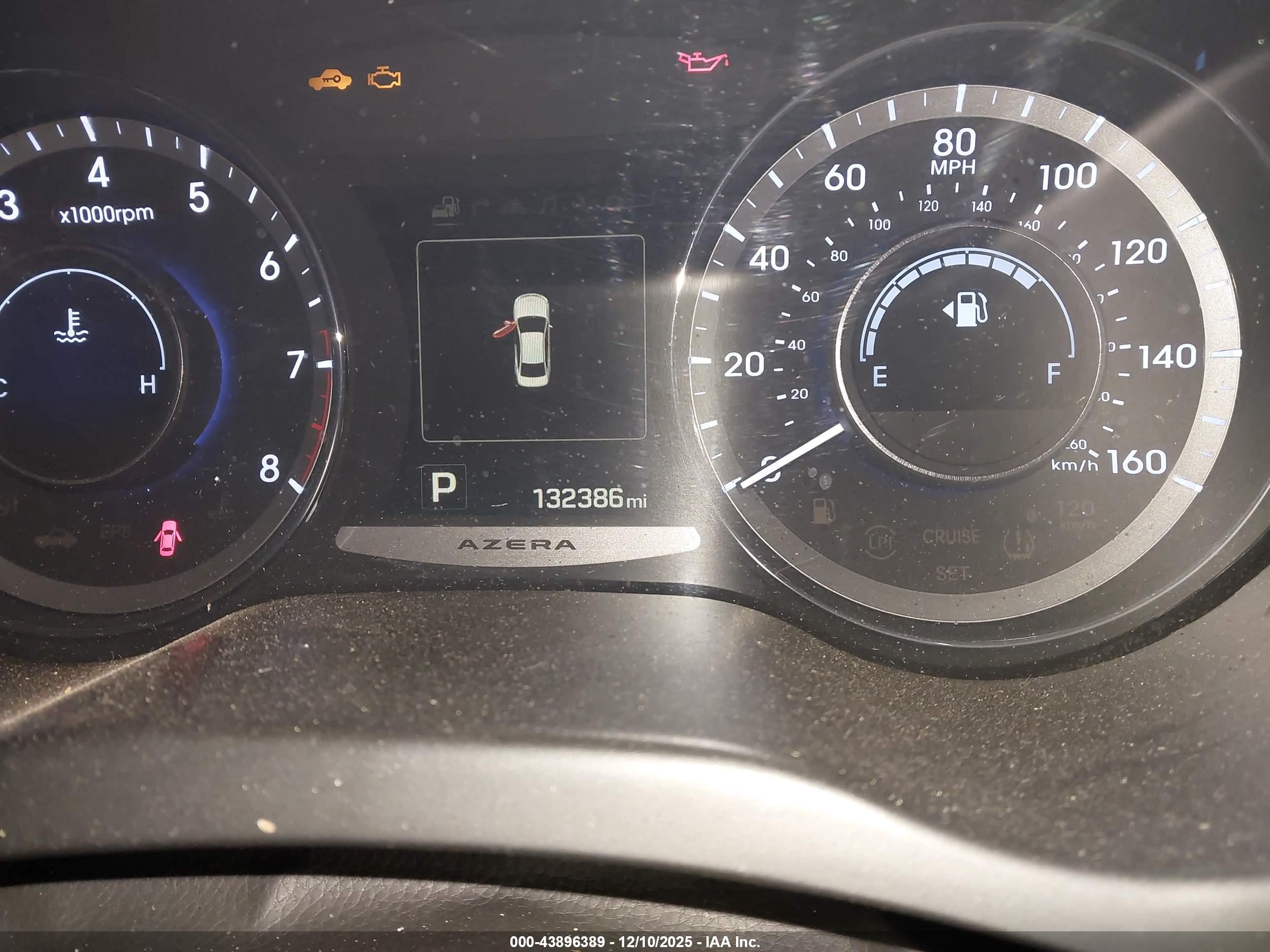 HYUNDAI AZERA image 7