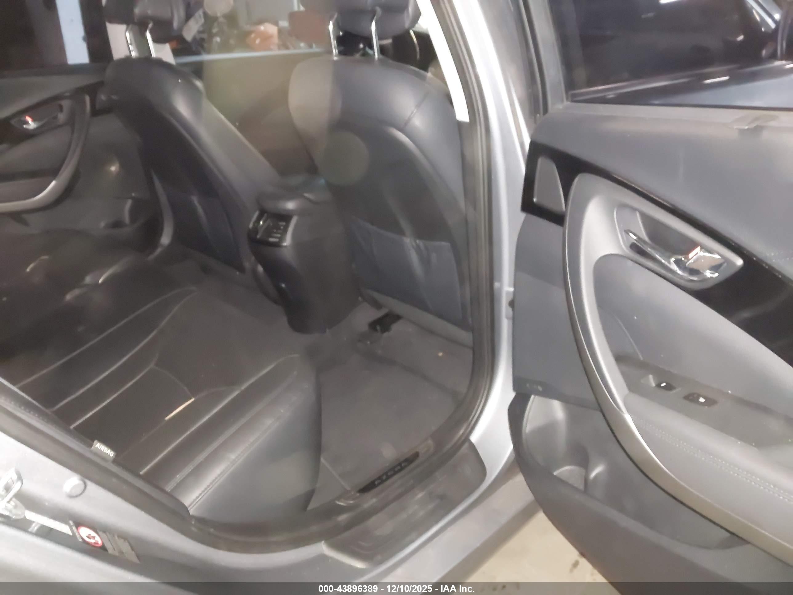 HYUNDAI AZERA image 8