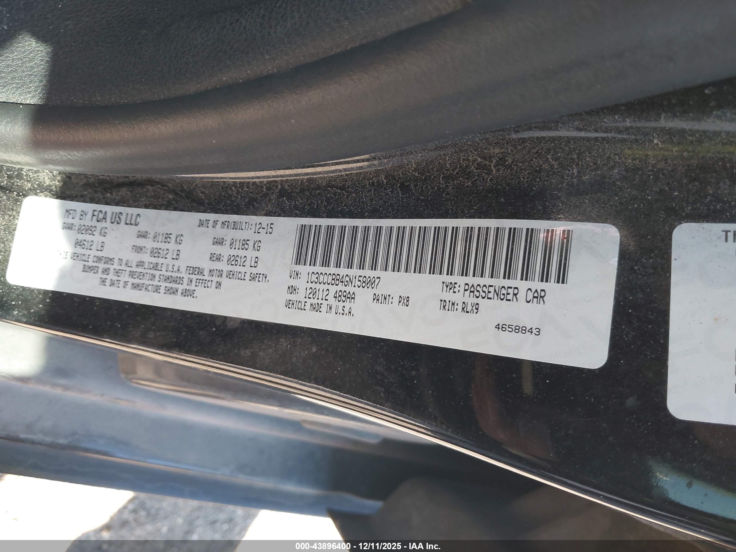 CHRYSLER 200 image 9
