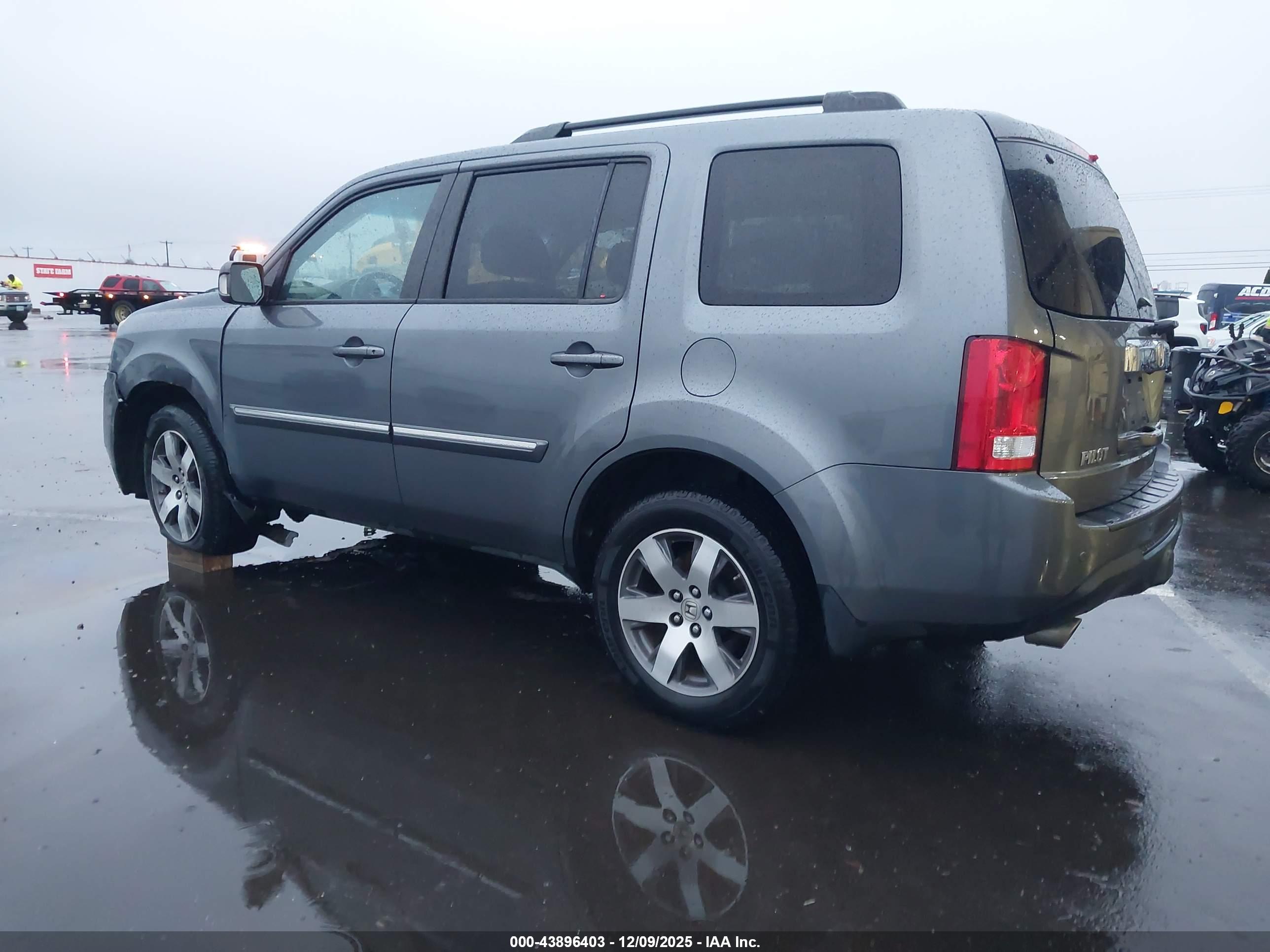 HONDA PILOT image 3