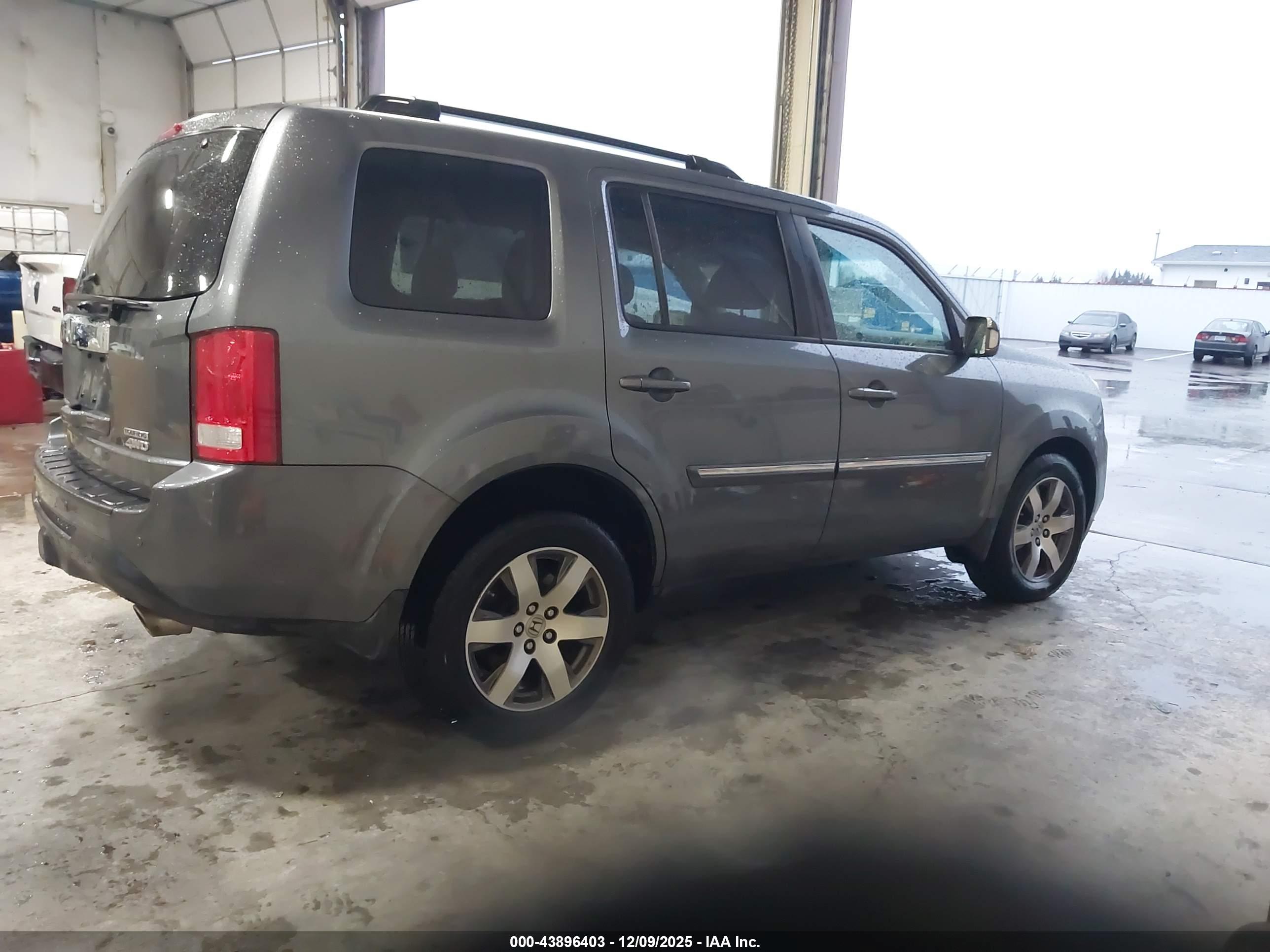 HONDA PILOT image 4
