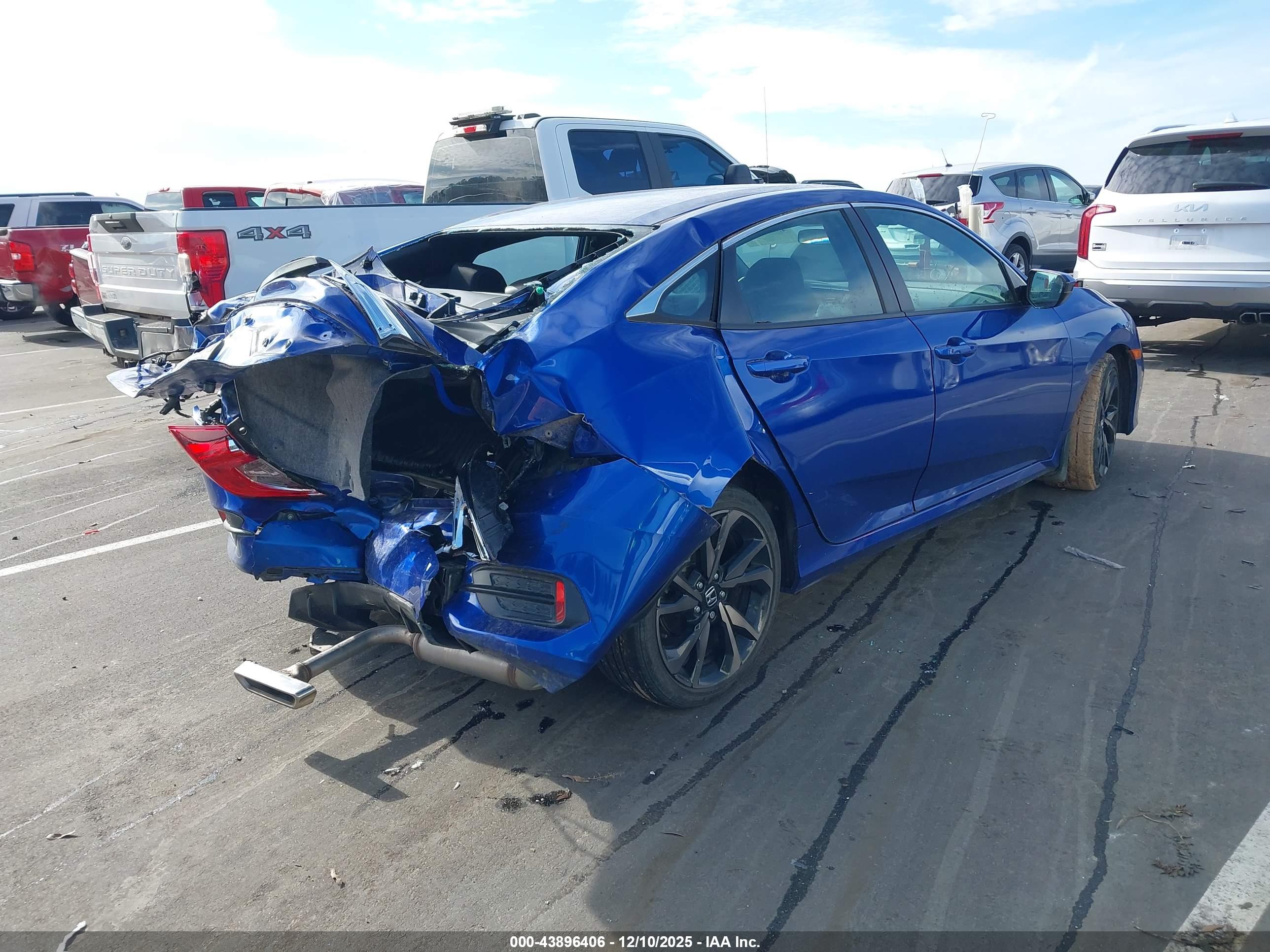 HONDA CIVIC image 4