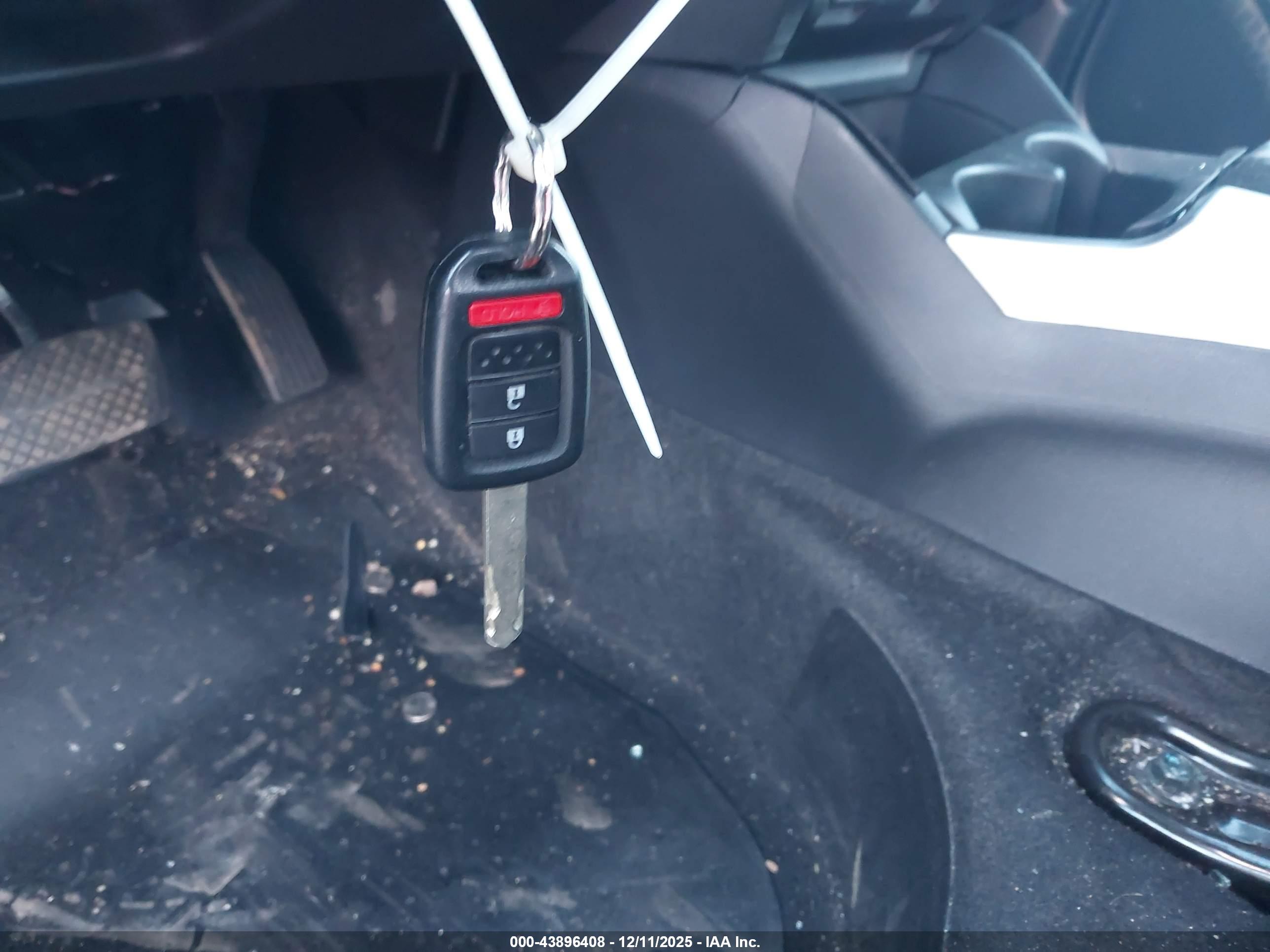 HONDA FIT image 11