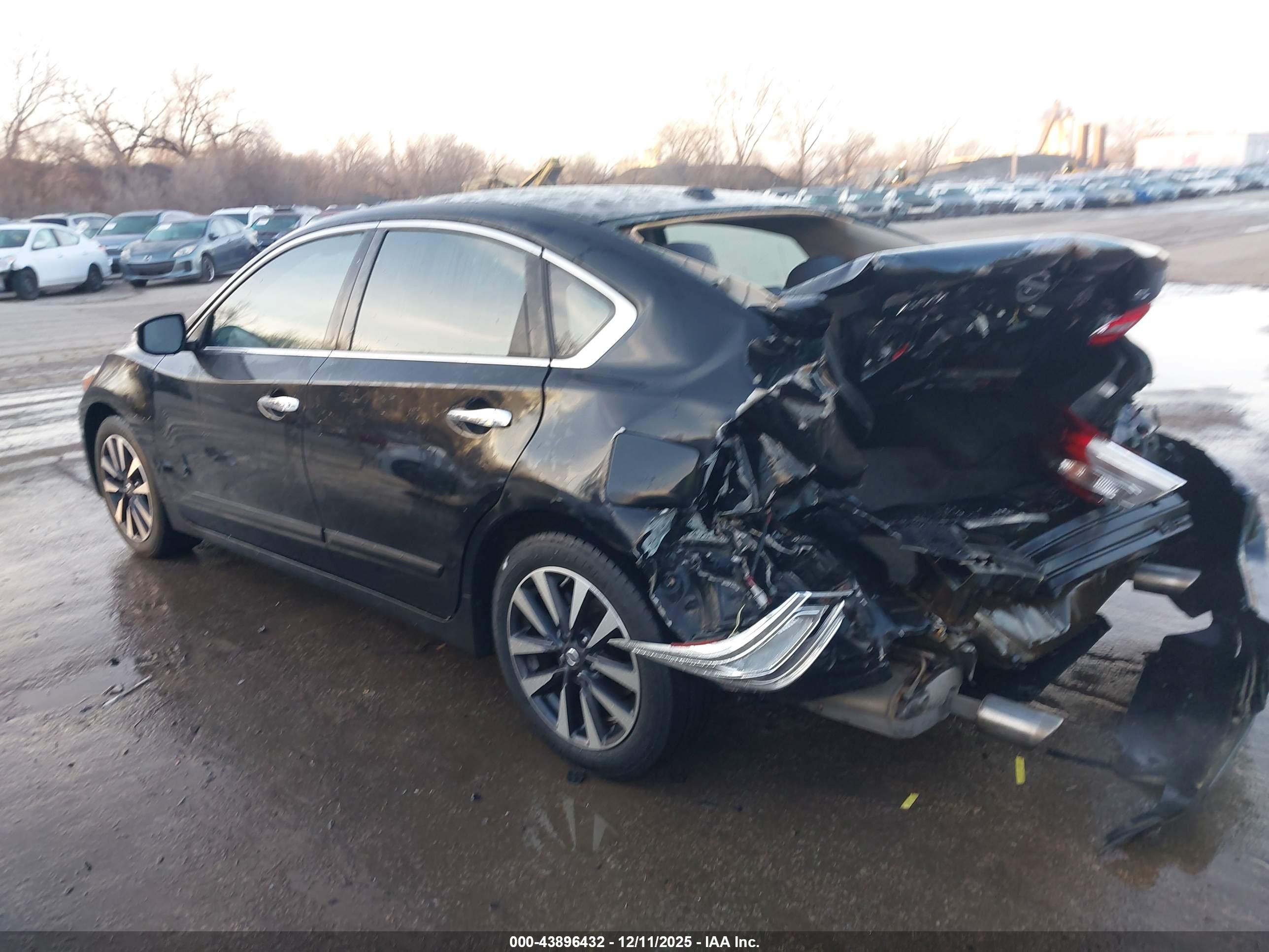 NISSAN ALTIMA image 3