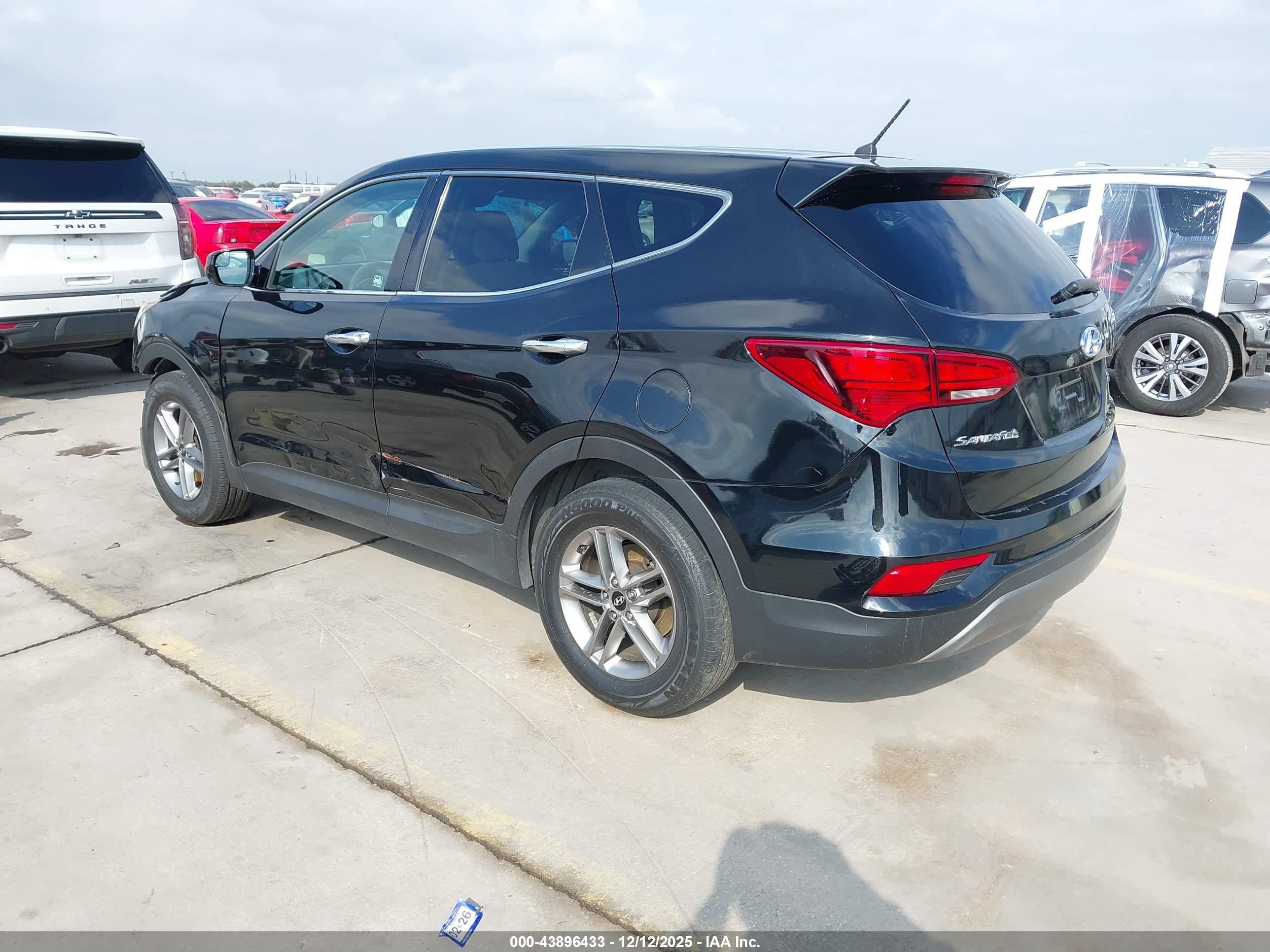HYUNDAI SANTA image 3