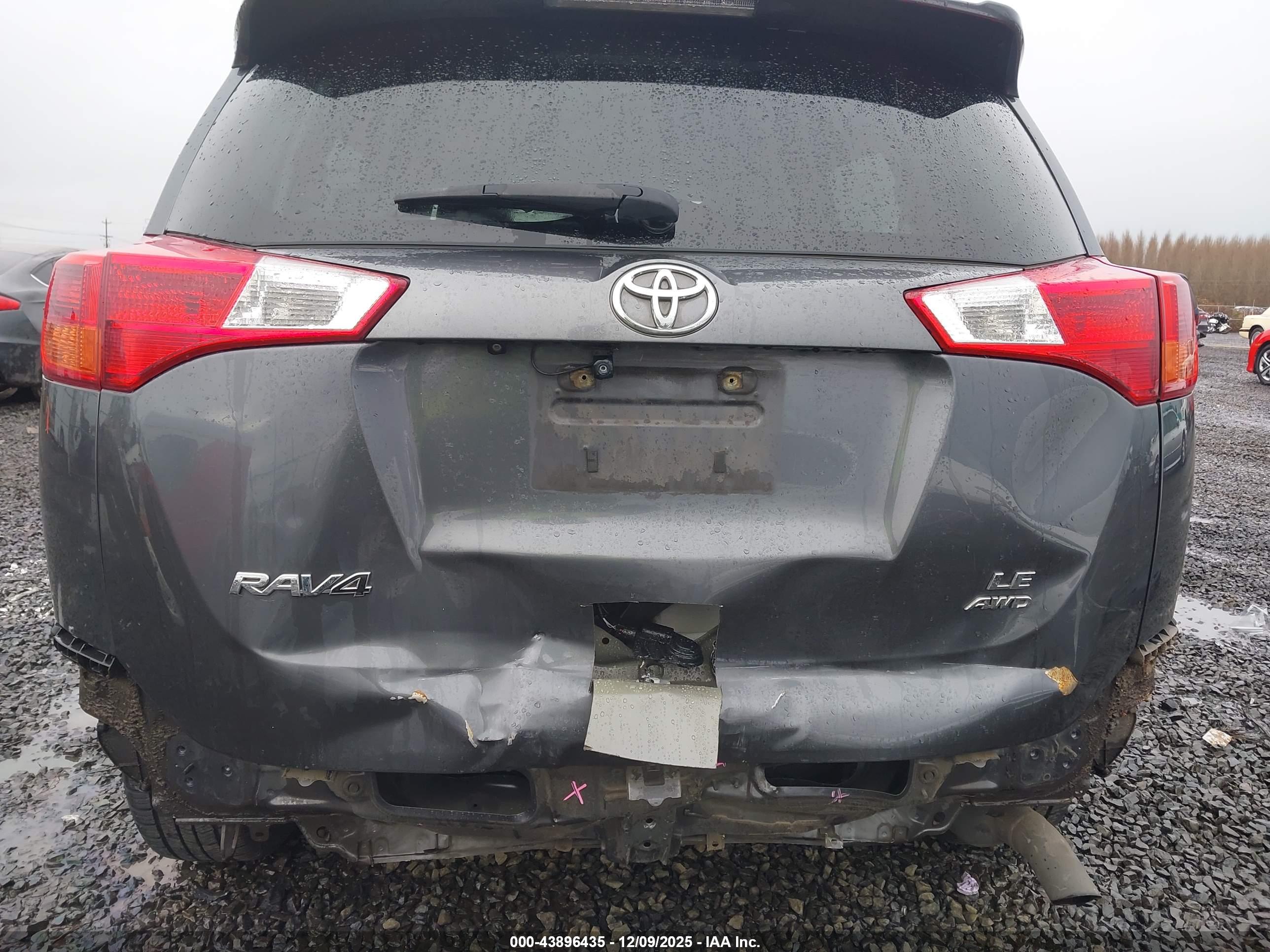 TOYOTA RAV4 image 6