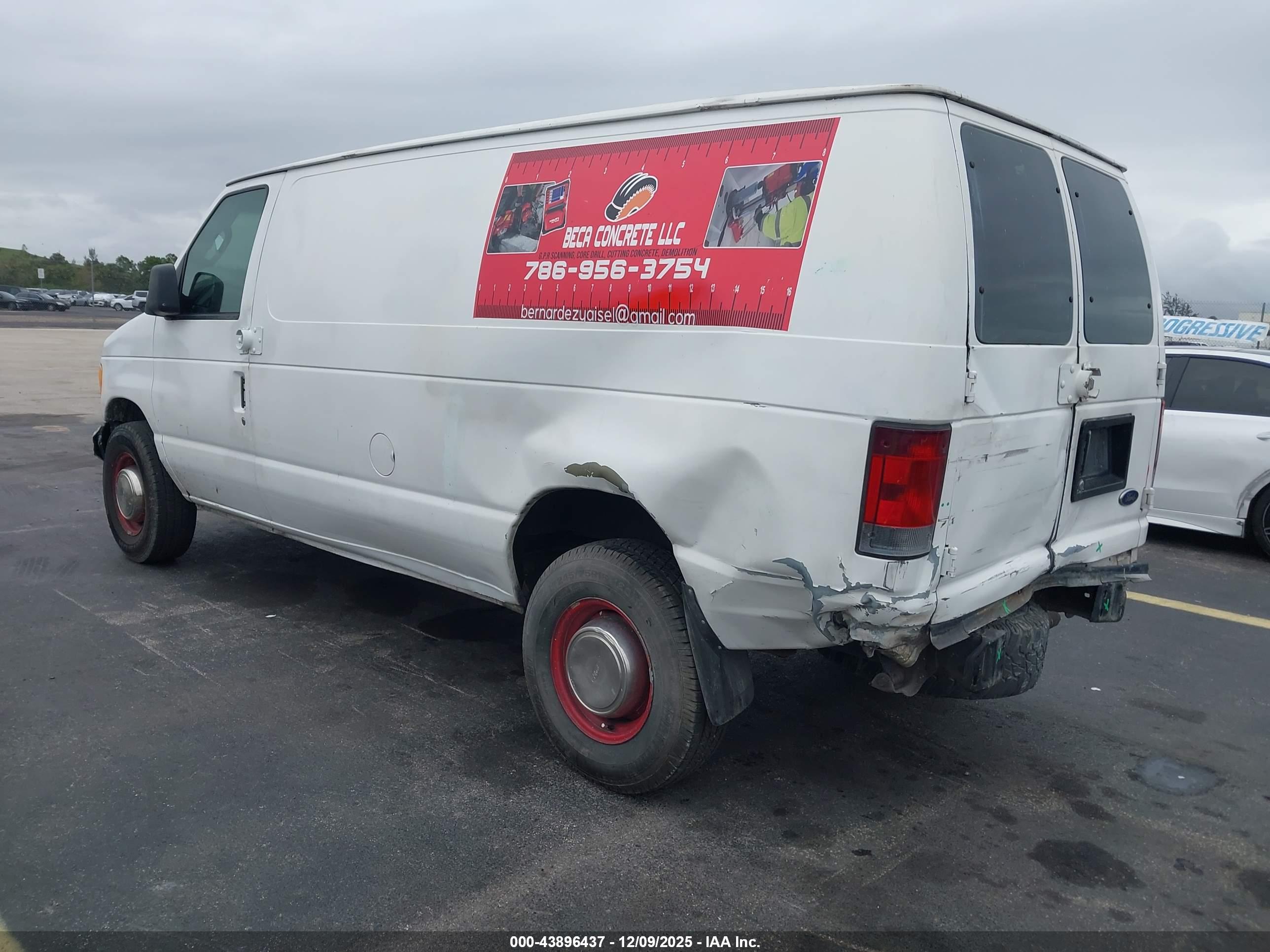 FORD E-250 image 3