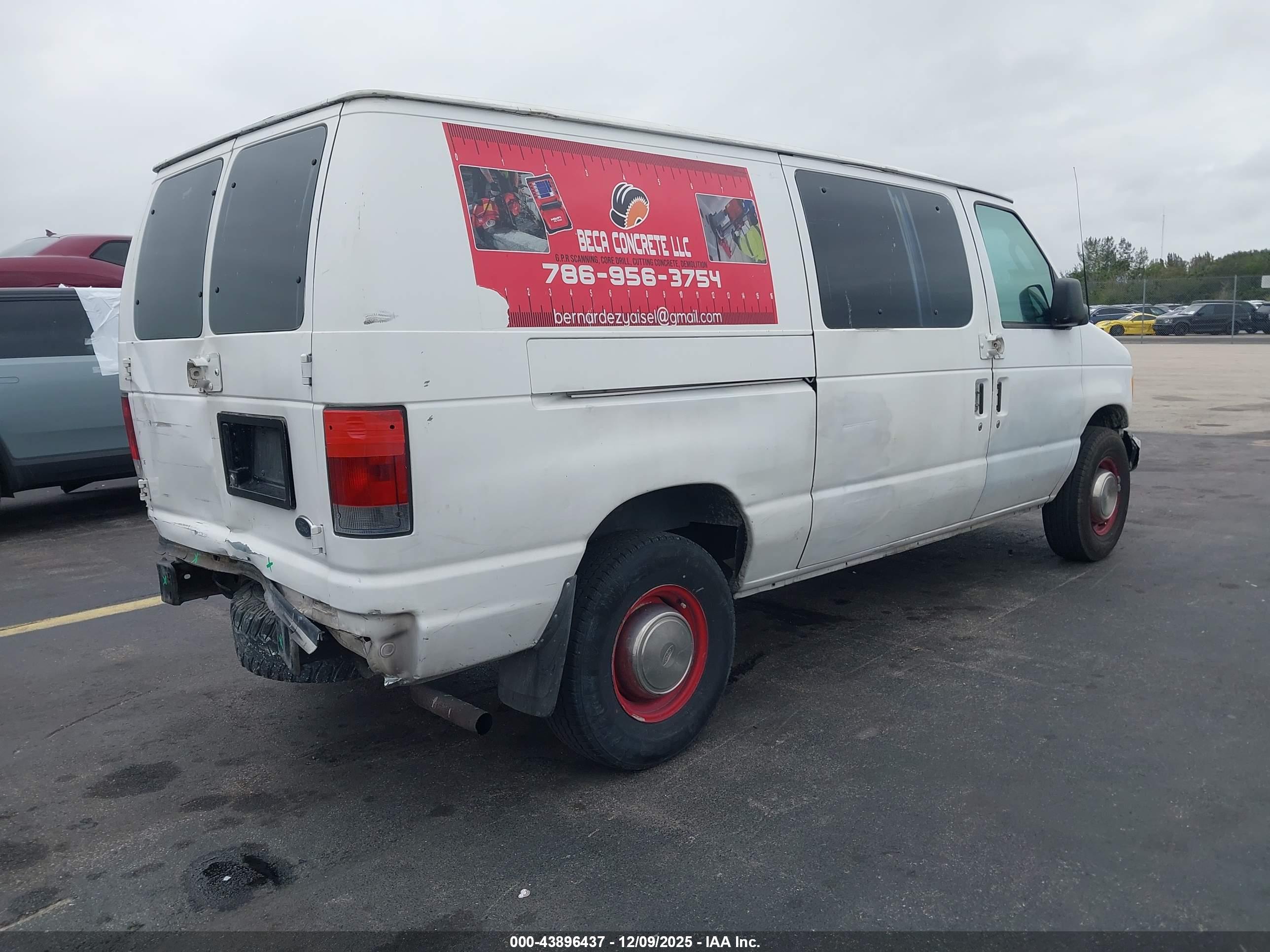 FORD E-250 image 4
