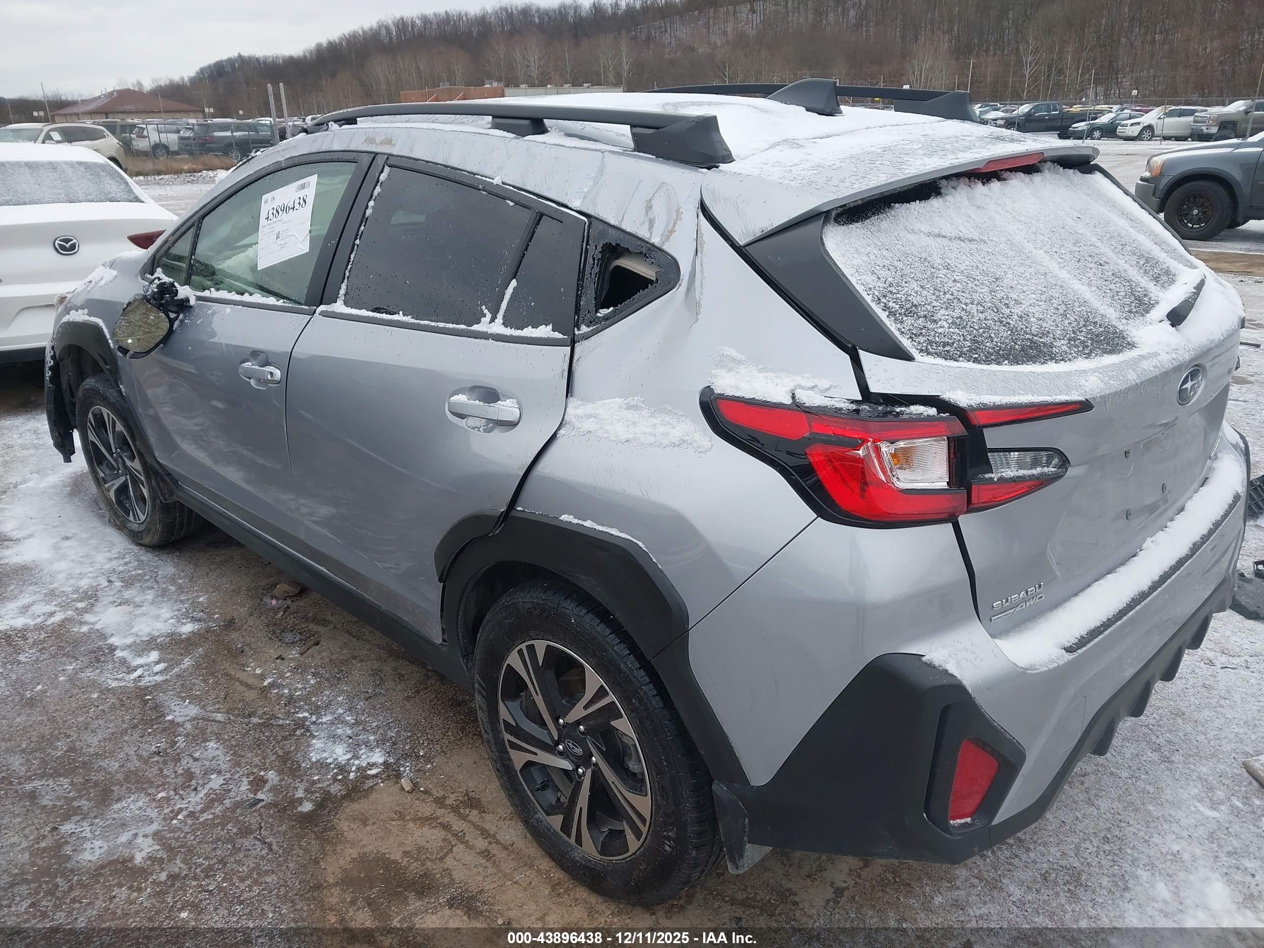 SUBARU CROSSTREK image 3