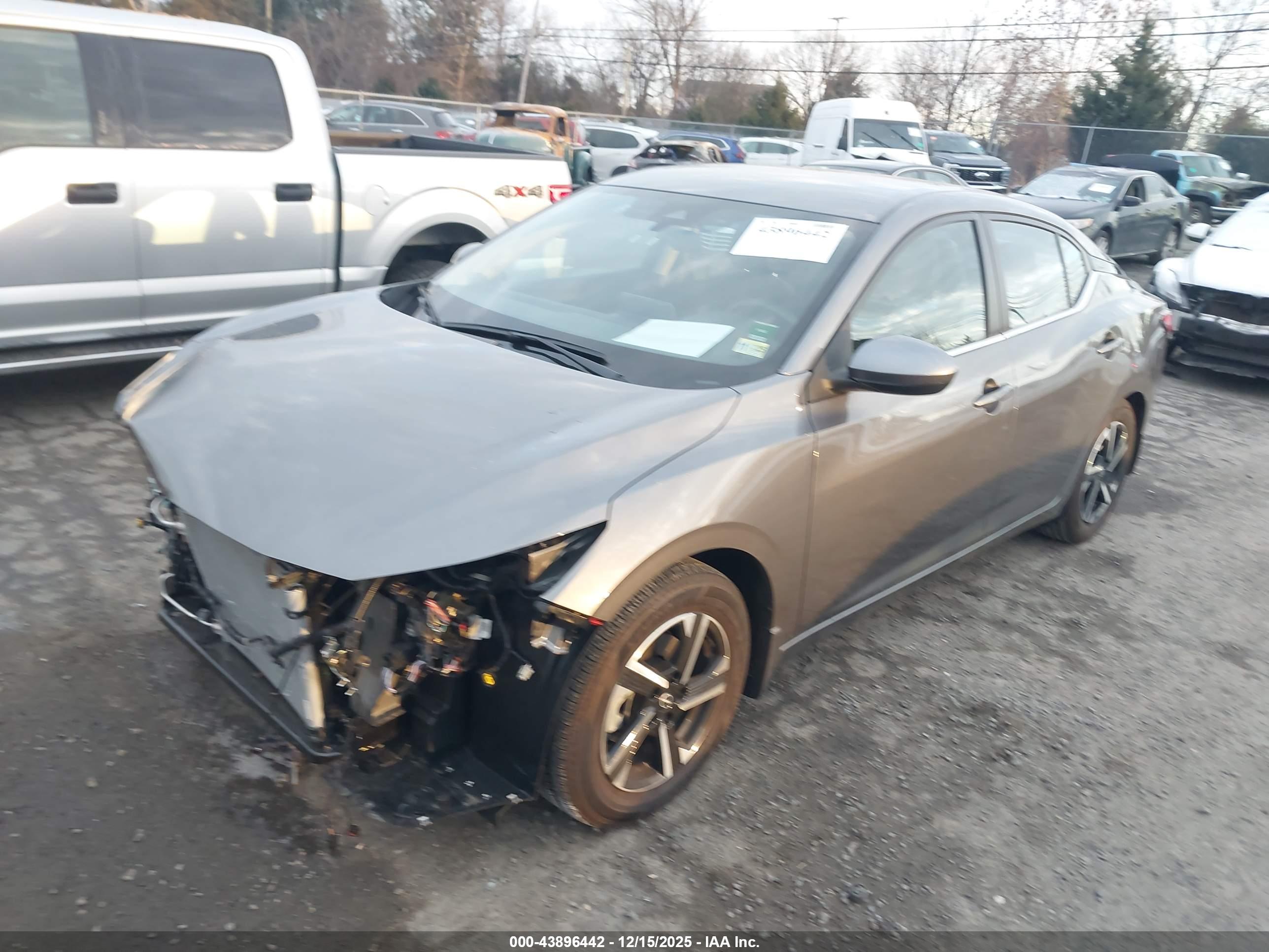 NISSAN SENTRA image 2