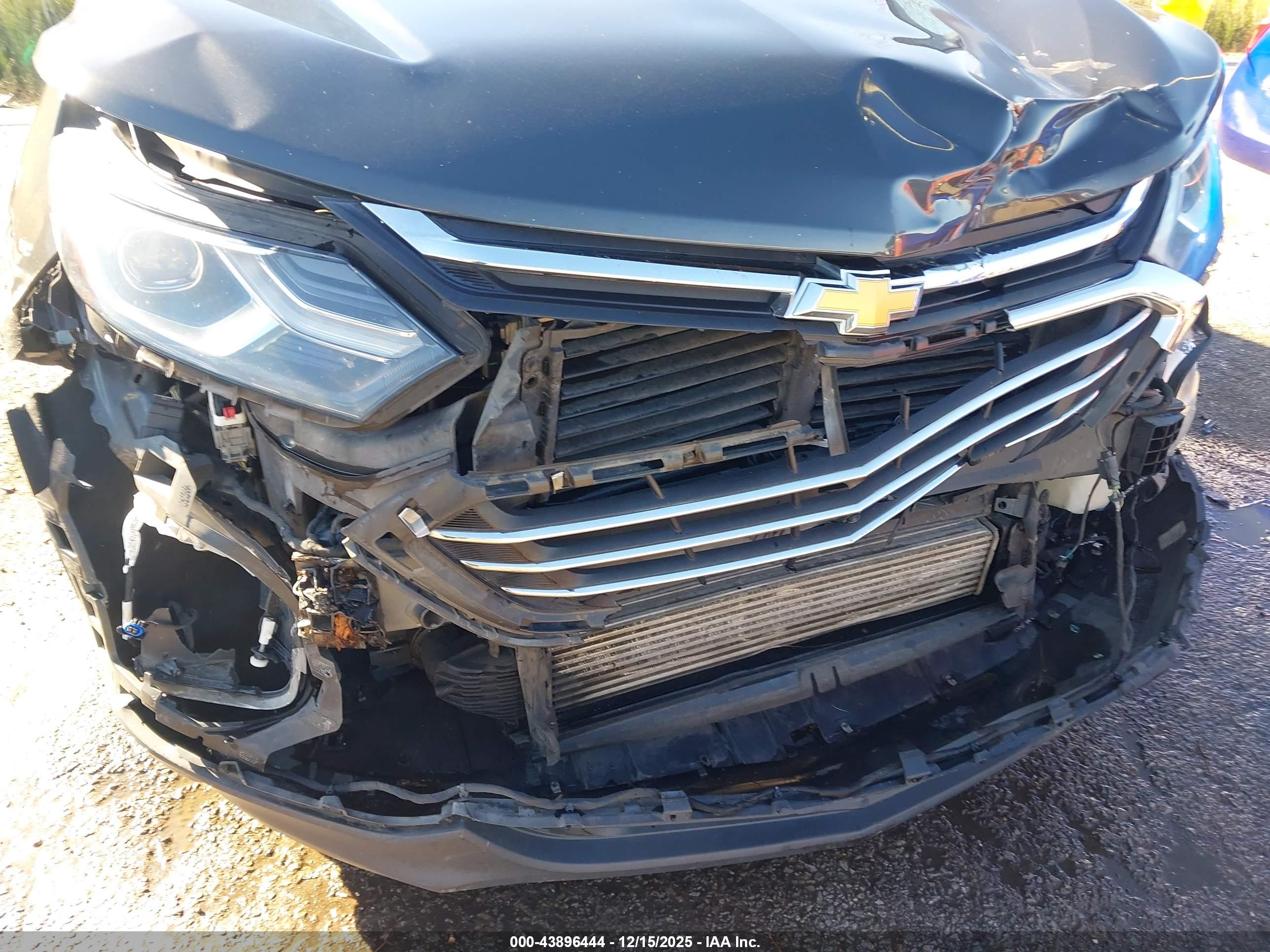 CHEVROLET EQUINOX image 6