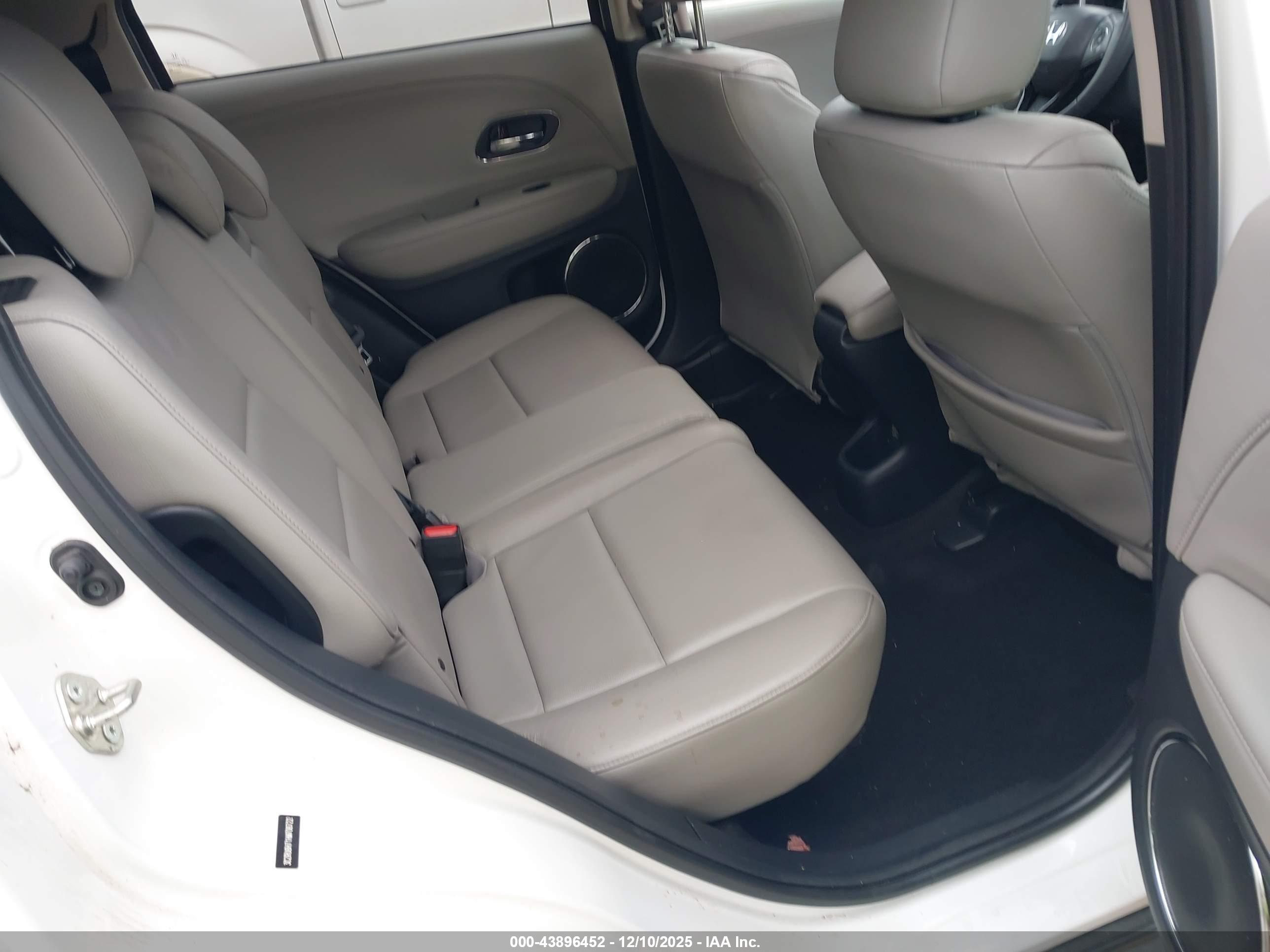 HONDA HR-V image 8