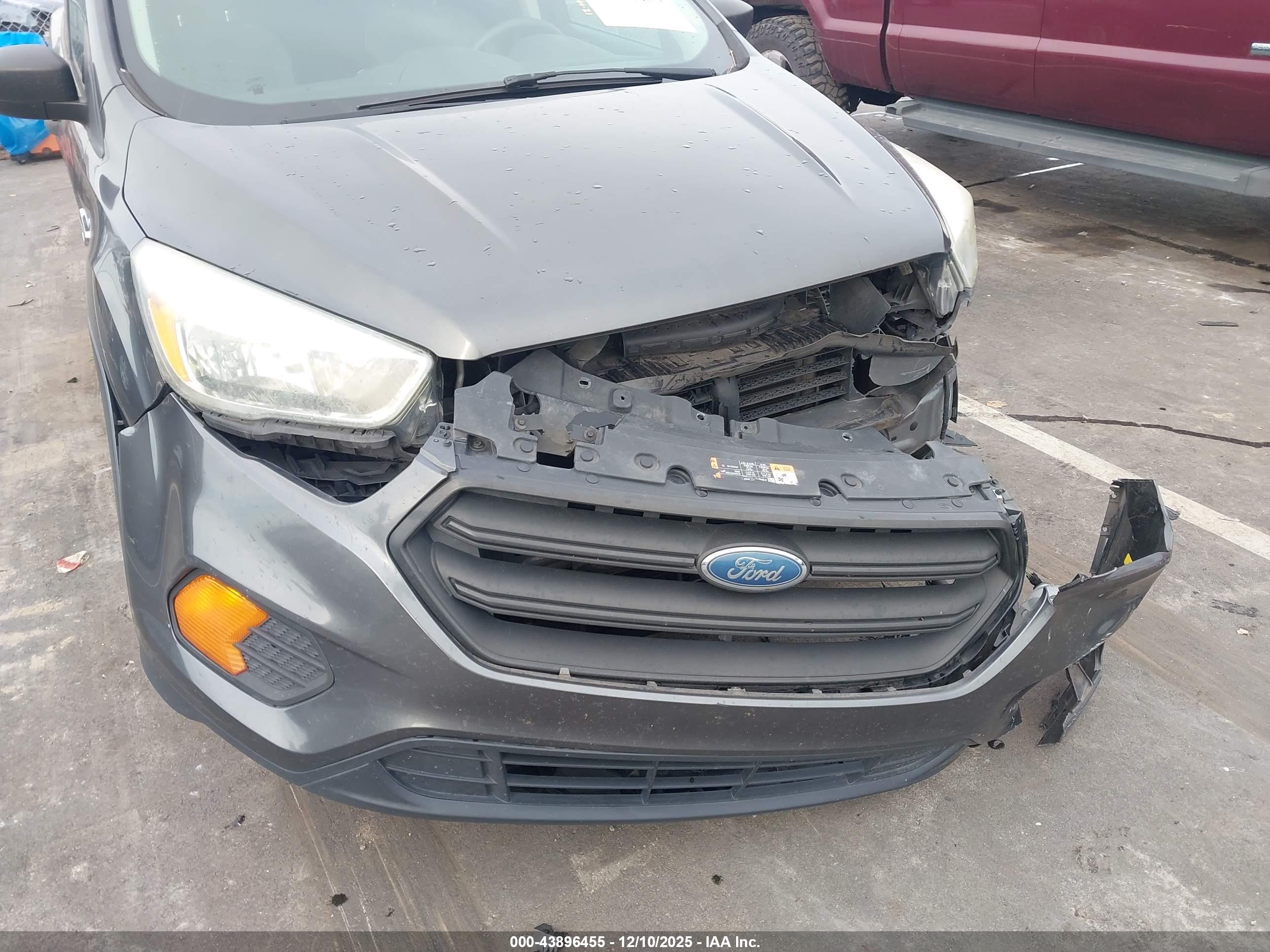 FORD ESCAPE image 6