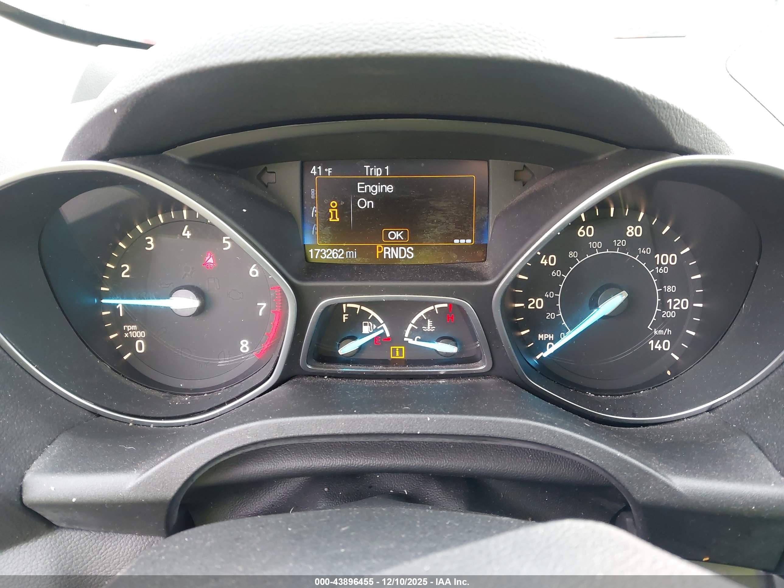 FORD ESCAPE image 7